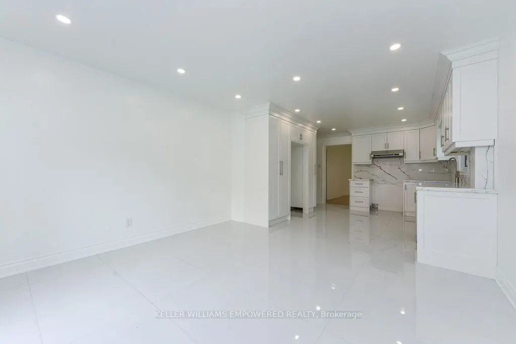24 Marconi Avenue