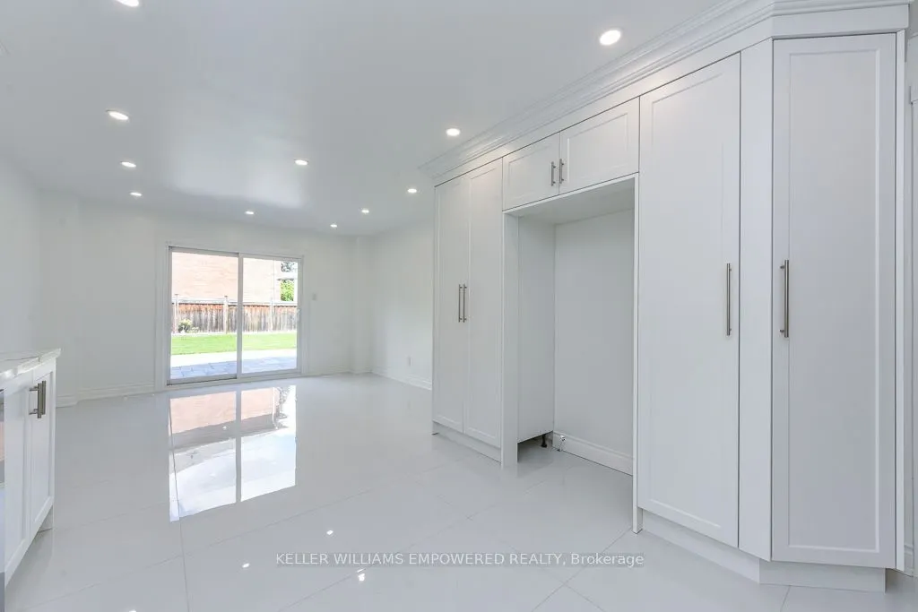 24 Marconi Avenue