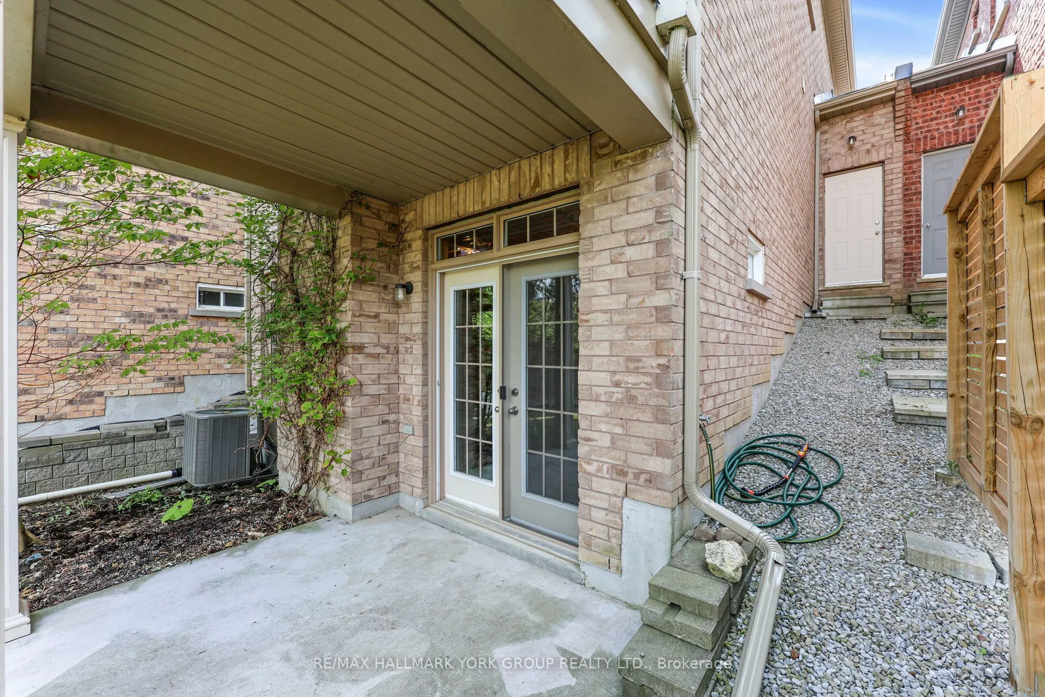 36 Alex Campbell Crescent