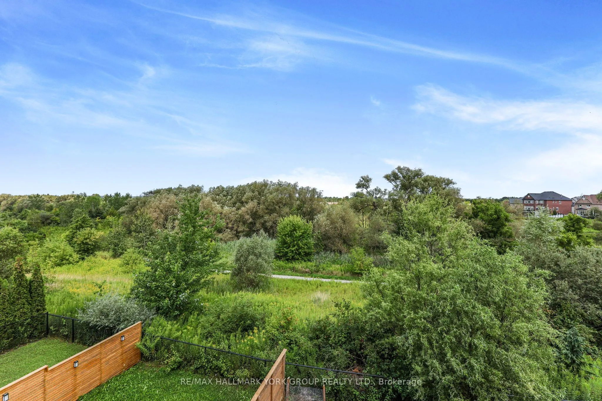36 Alex Campbell Crescent