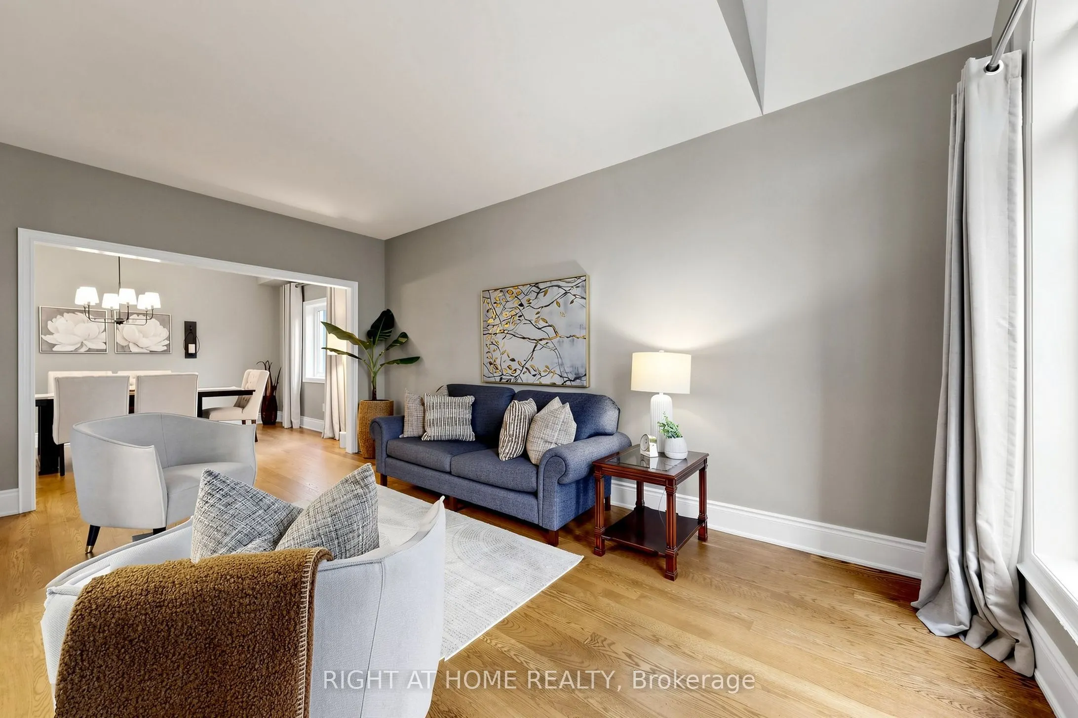 1019 Northern Prospect Crescent