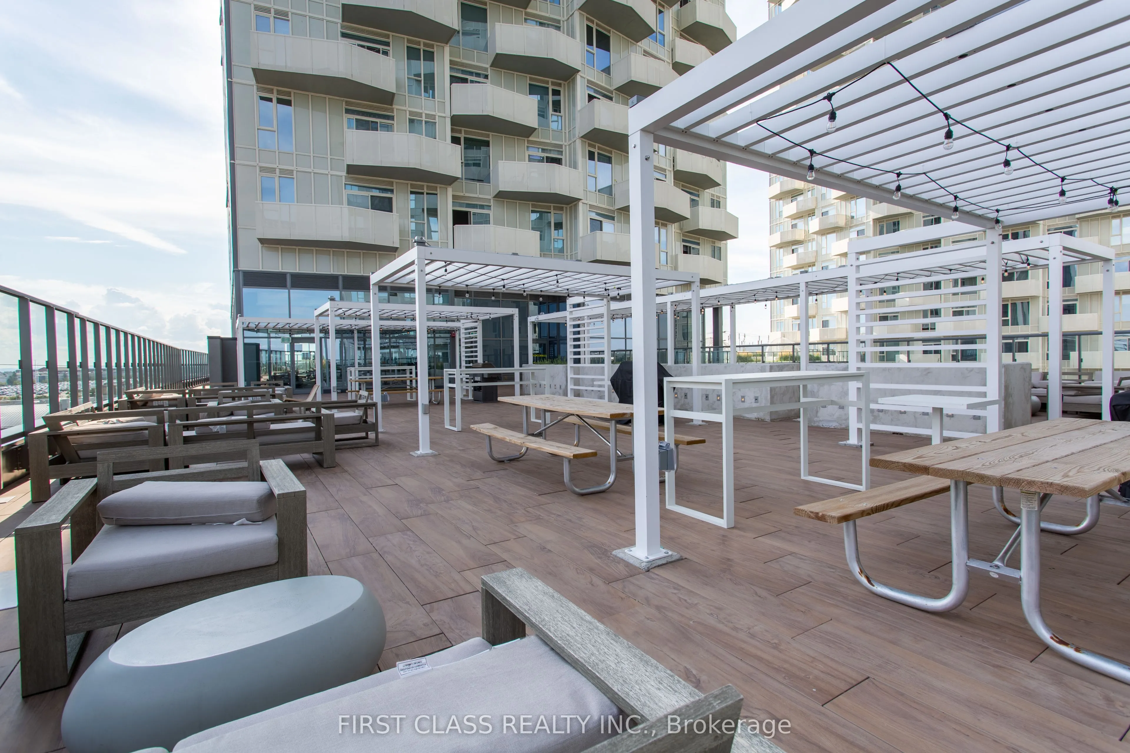 474 Caldari Road #403