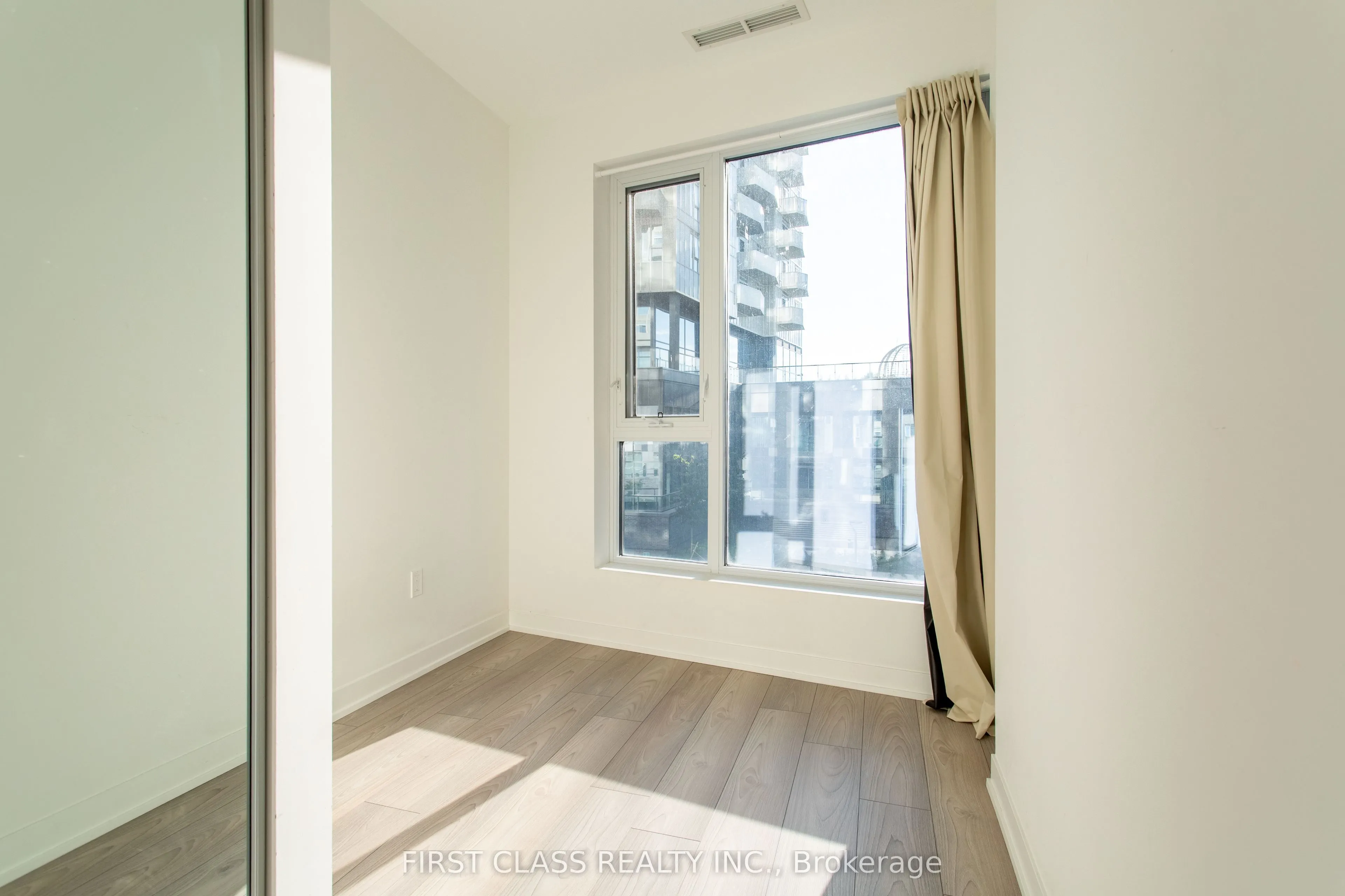 474 Caldari Road #403