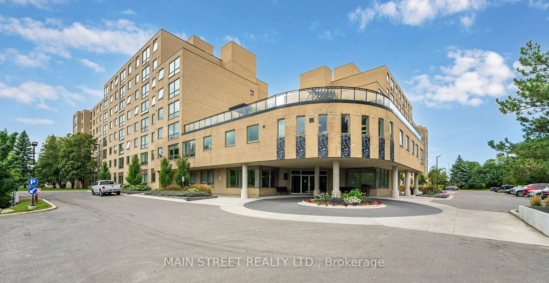 326 Major Mackenzie Drive E #314