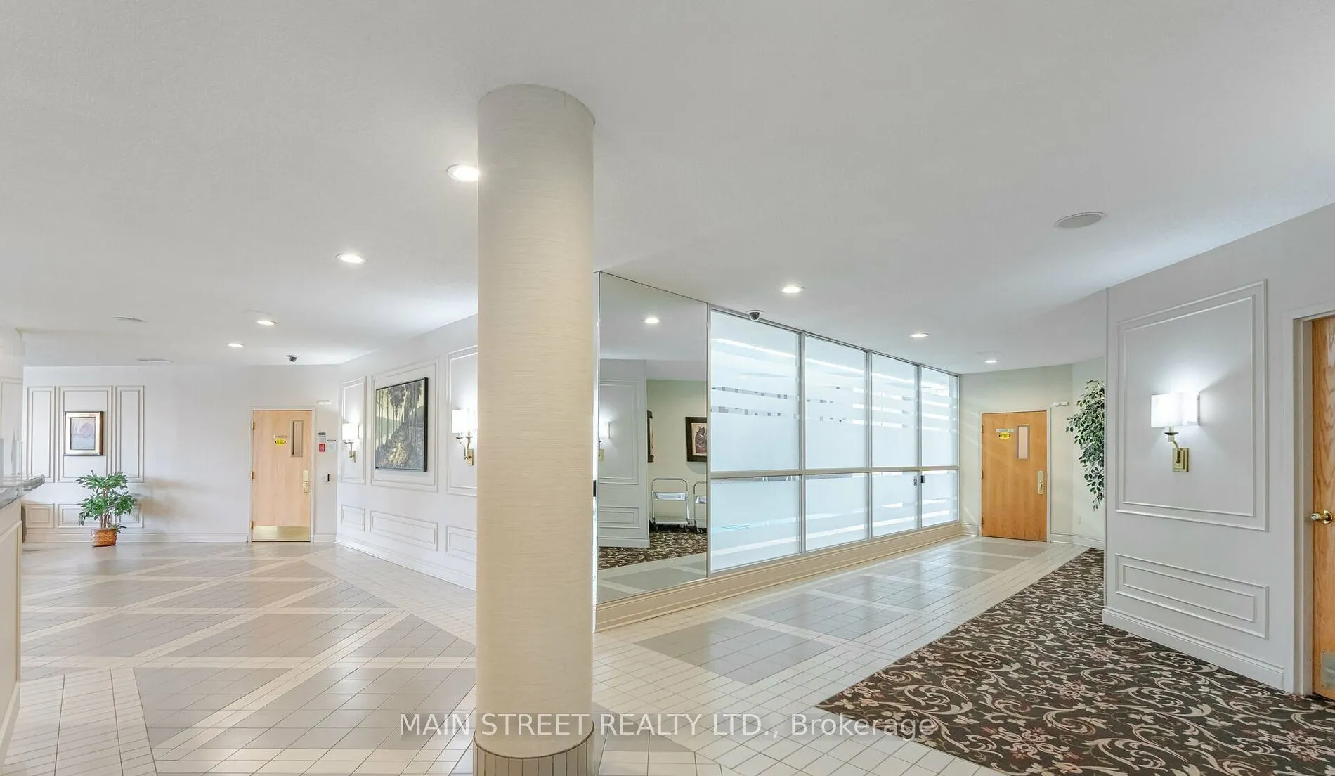 326 Major Mackenzie Drive E #314