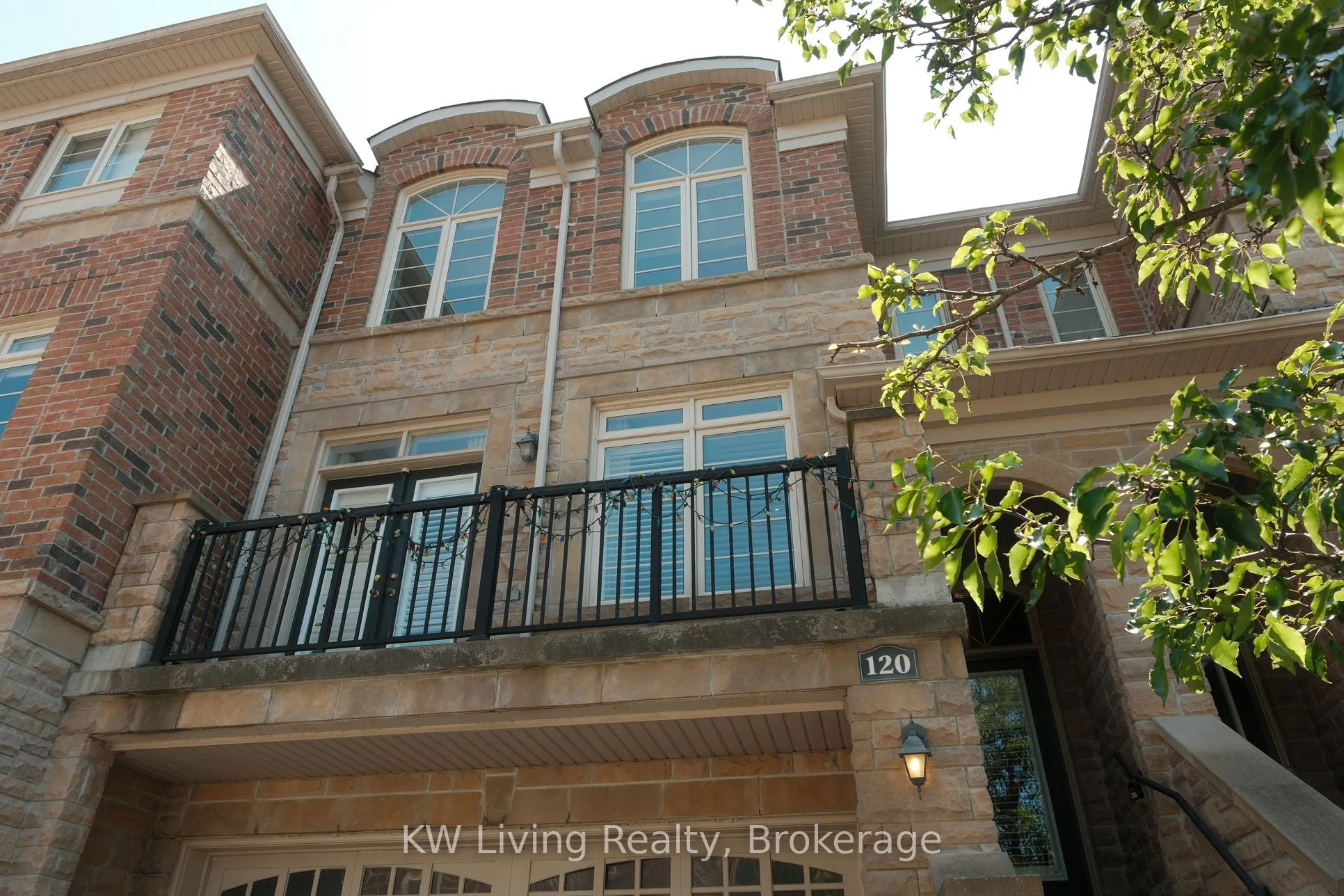 120 Chapman Court