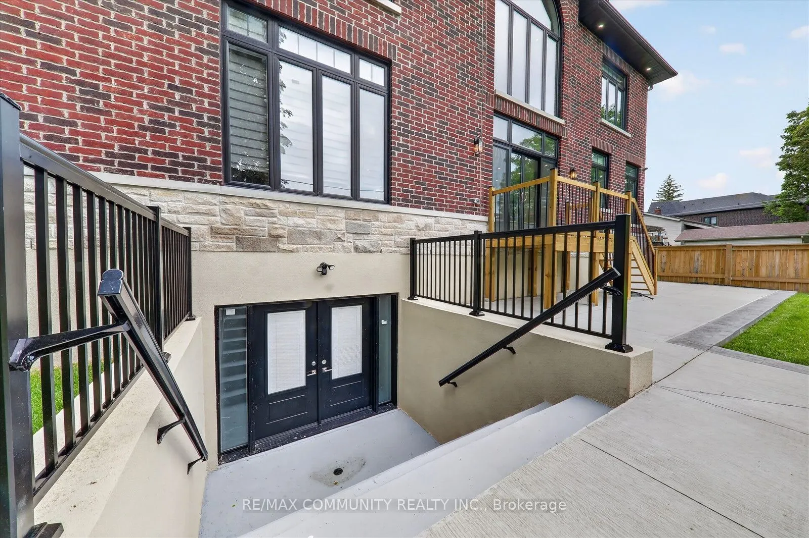 154 Burkholder Street