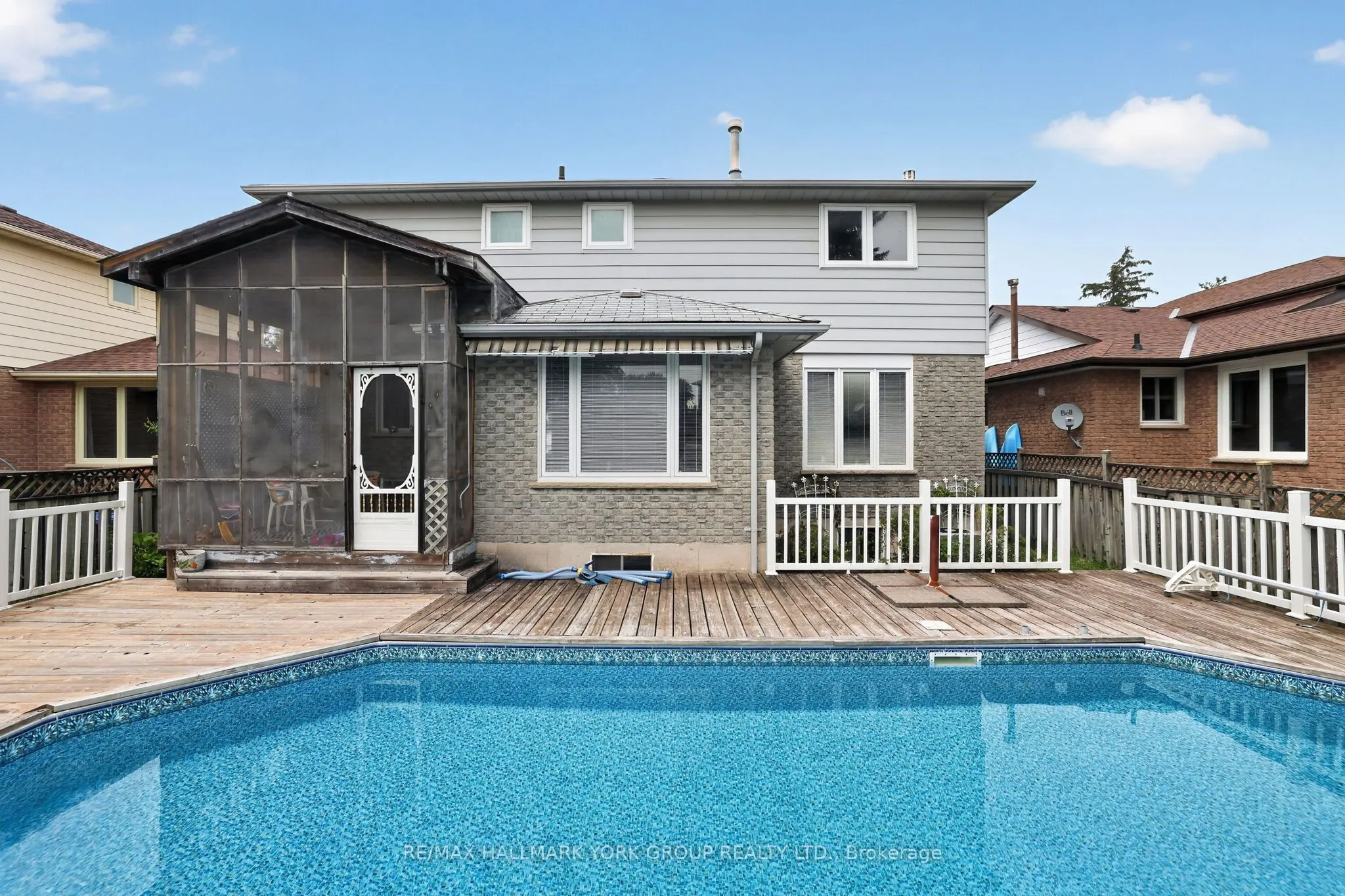 59 Riverglen Drive