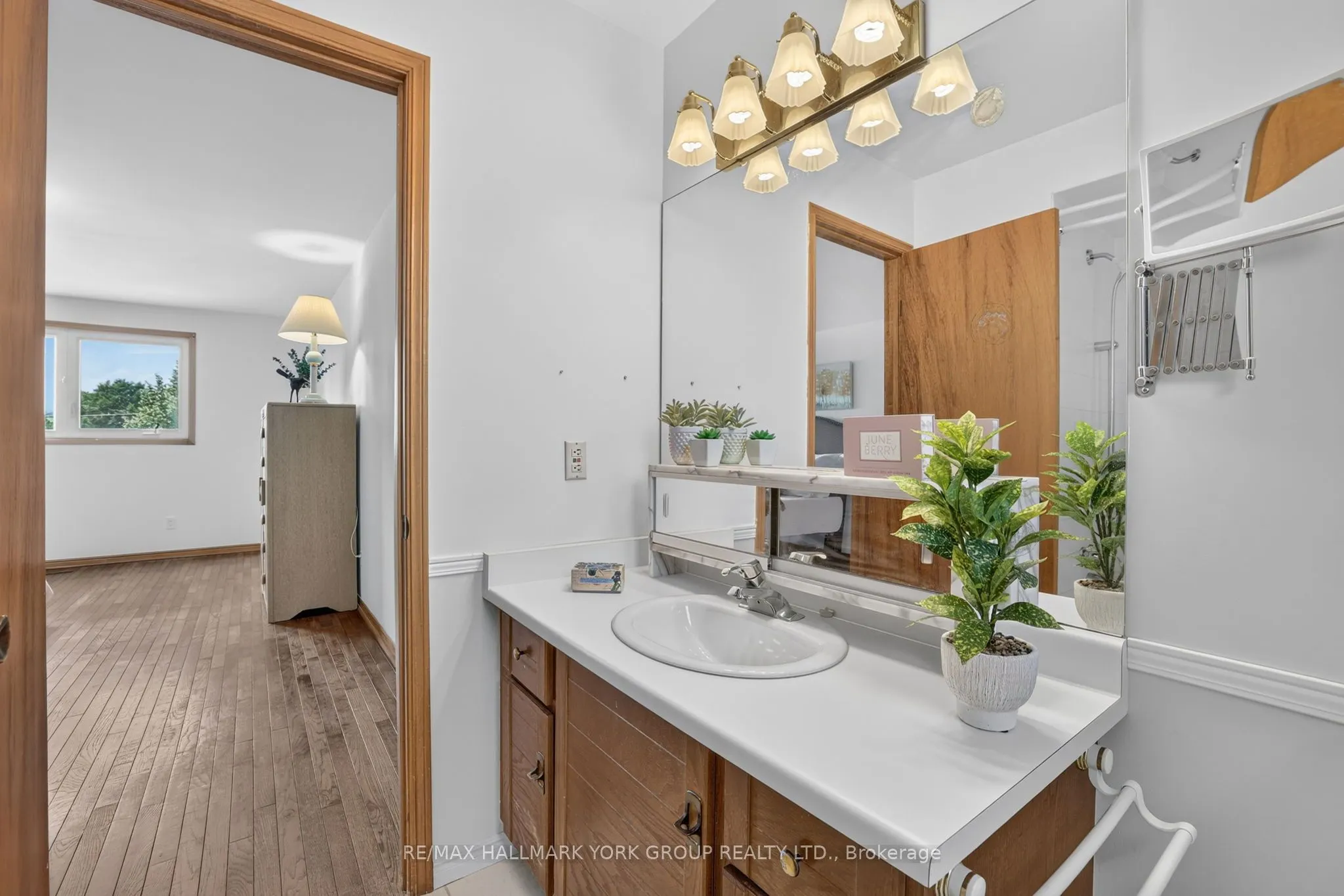 59 Riverglen Drive