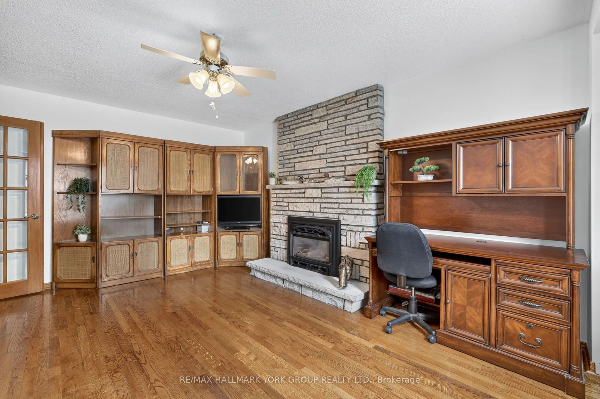 59 Riverglen Drive