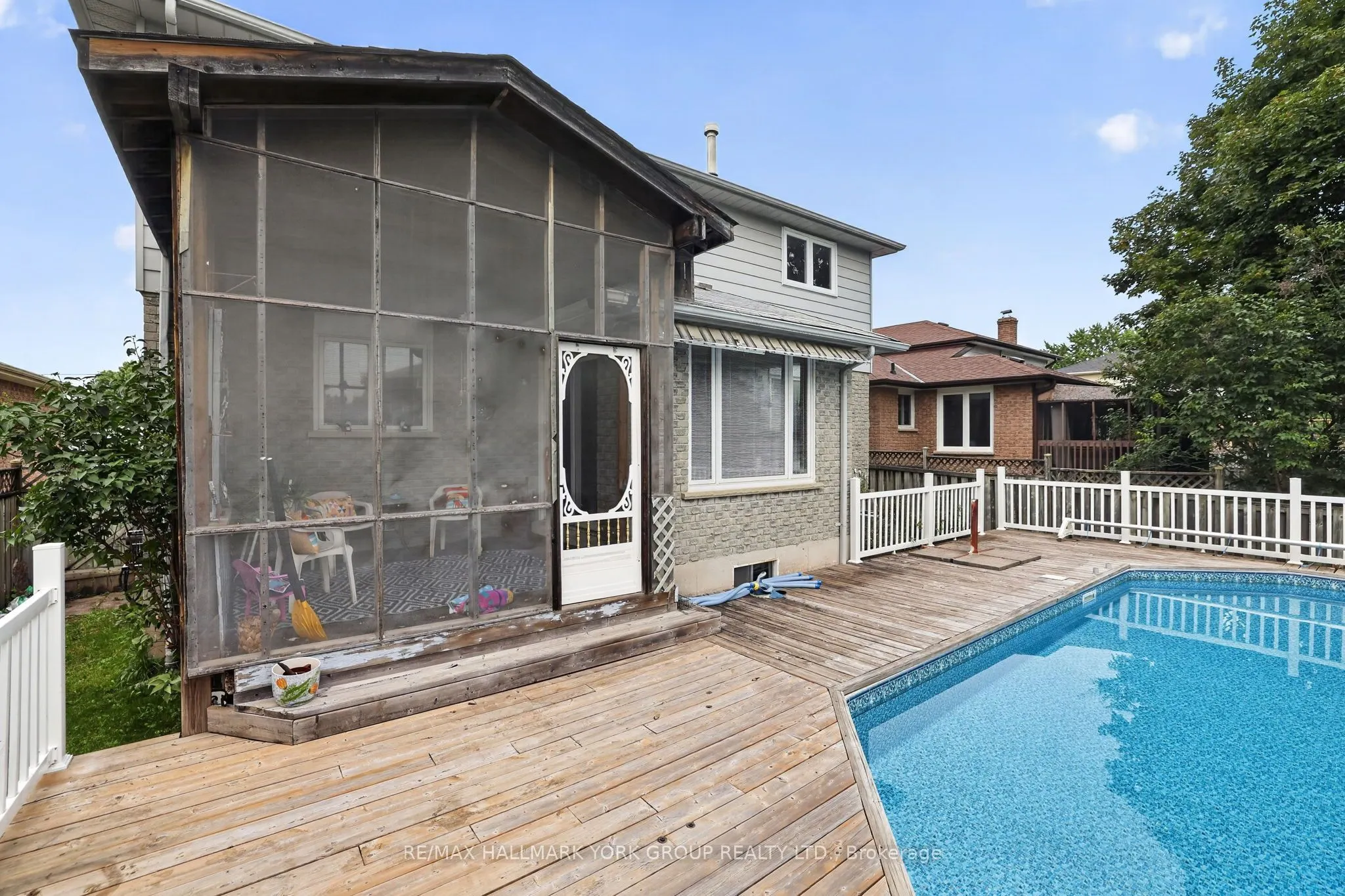 59 Riverglen Drive