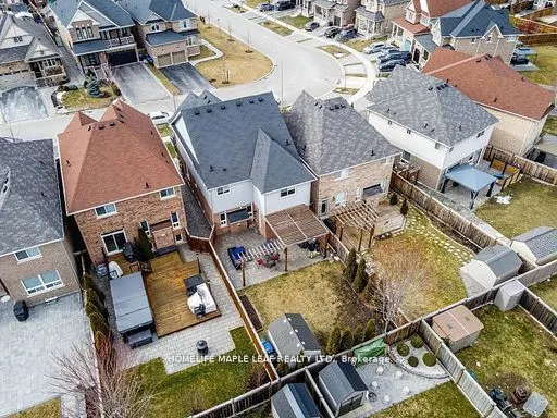 47 Hawke Crescent