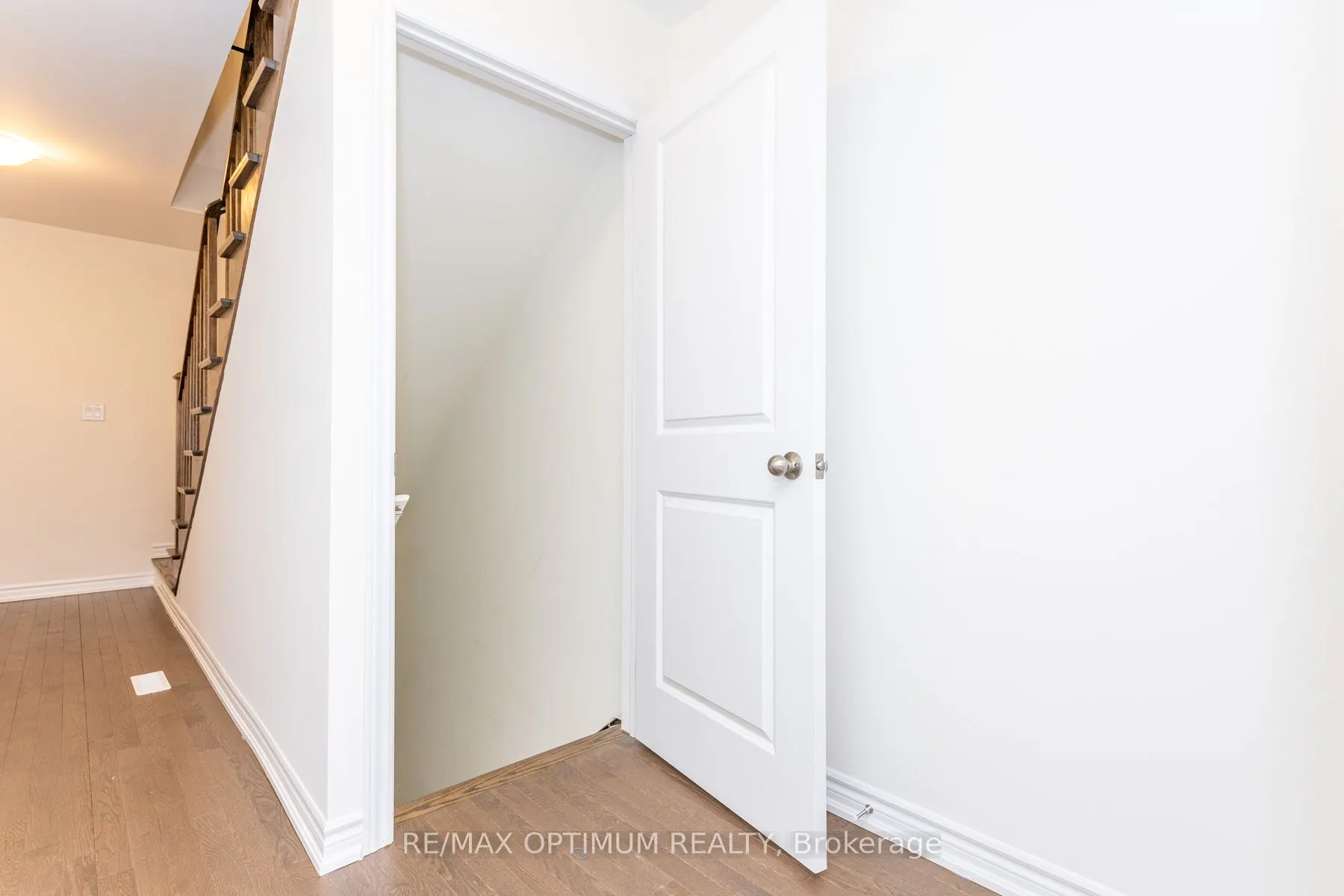 15 Gunton Street