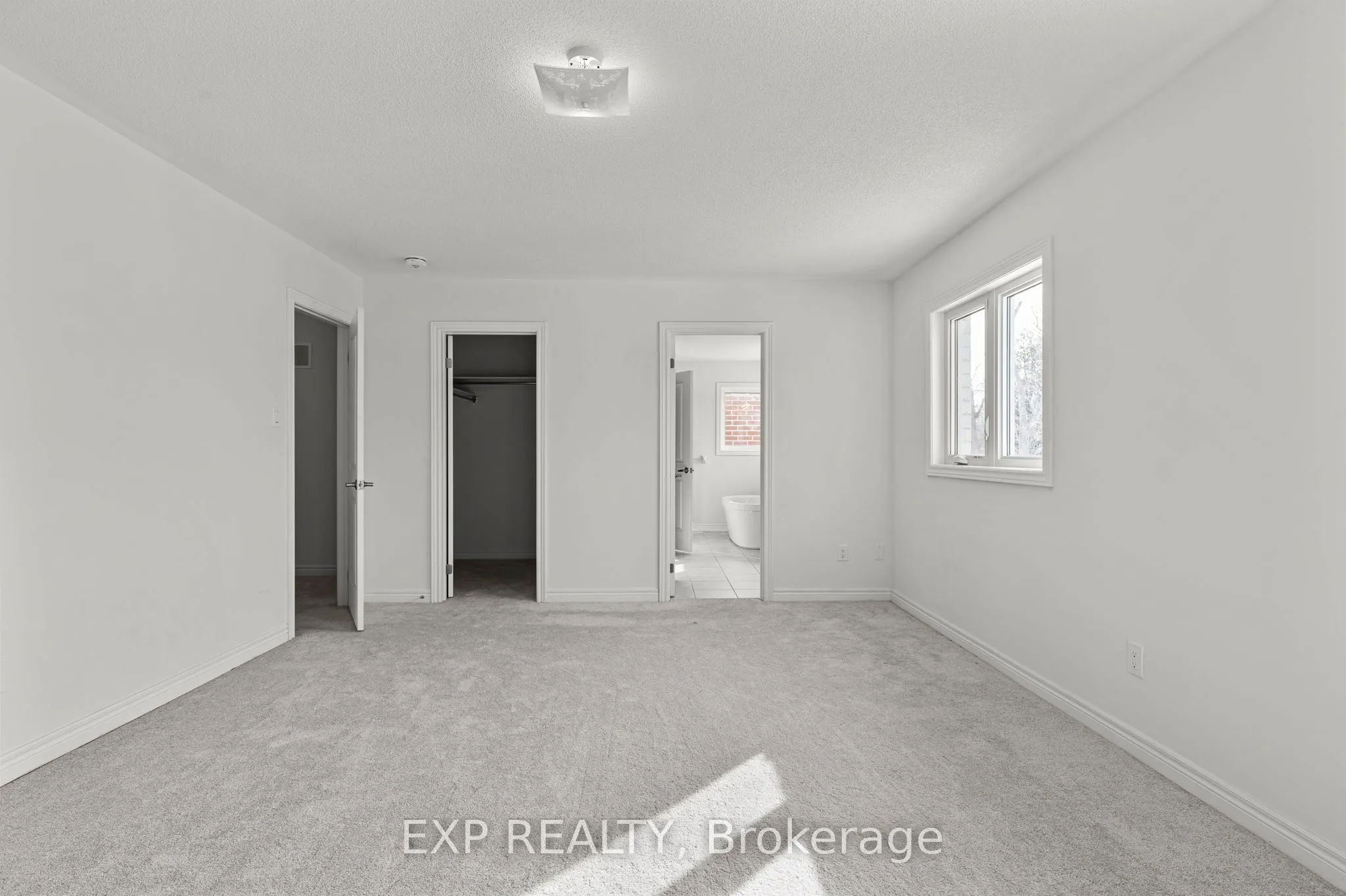 52 Baycroft Boulevard