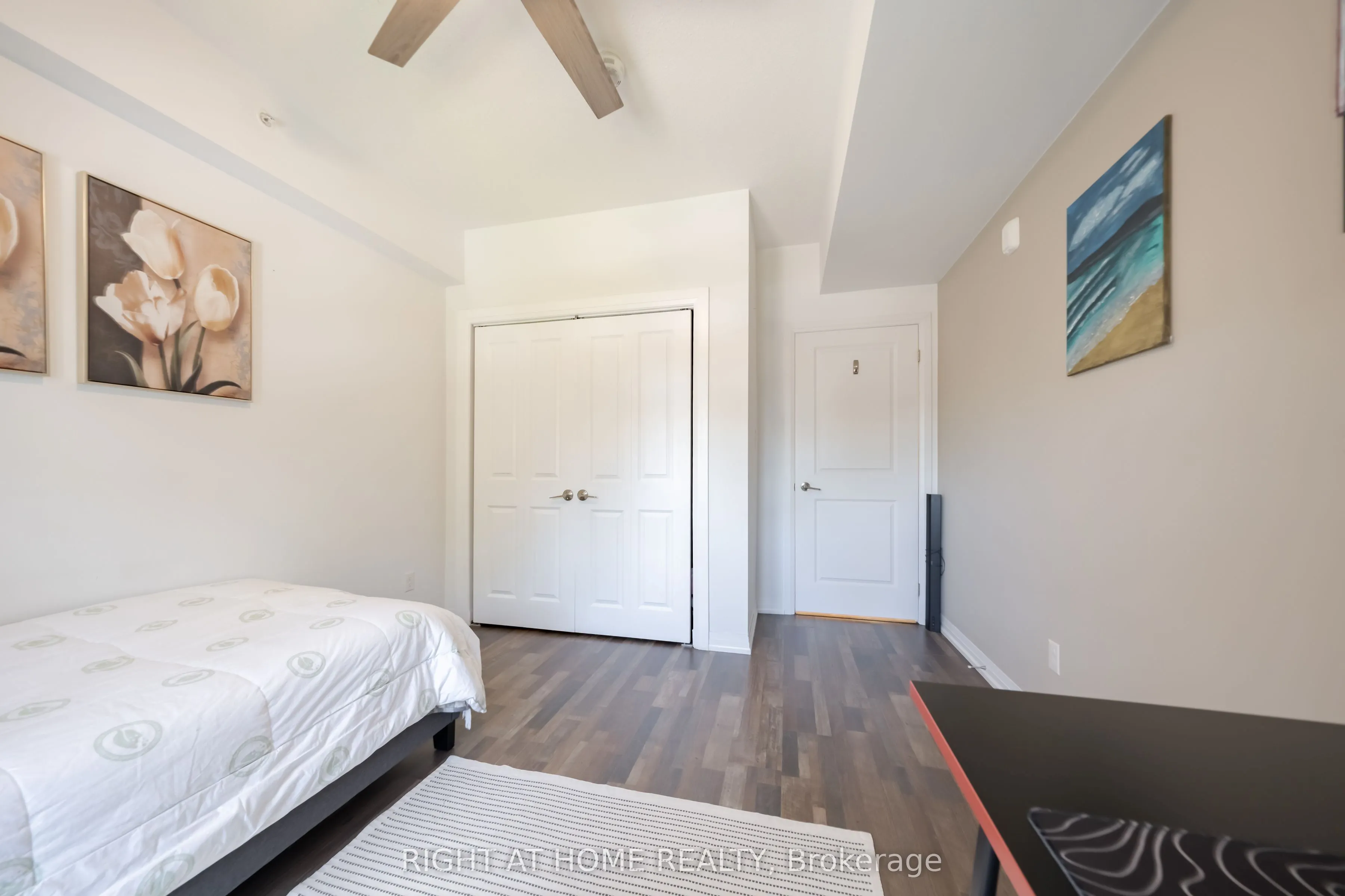 157 Wellington Street E #304