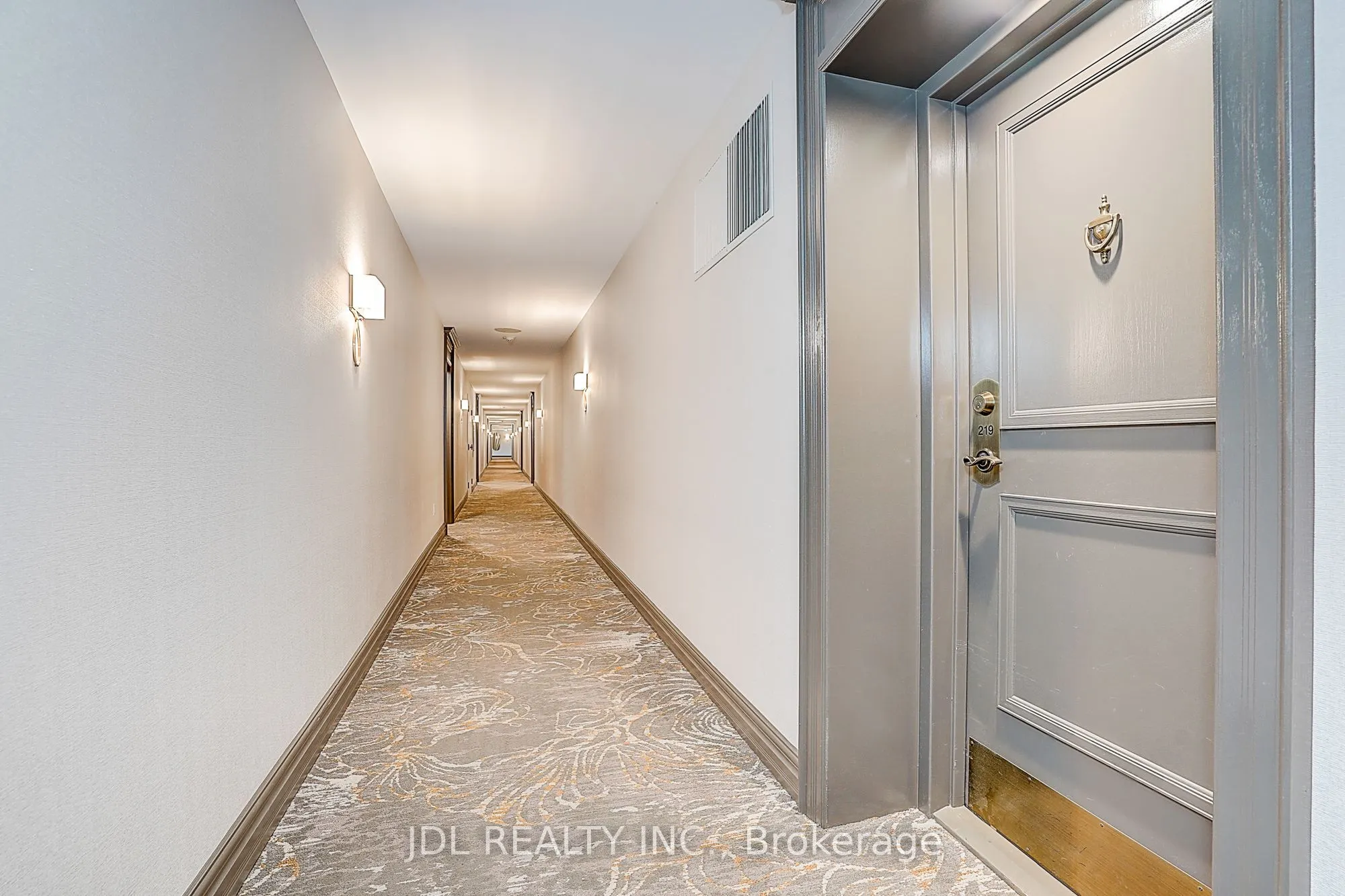 7825 Bayview Avenue #219