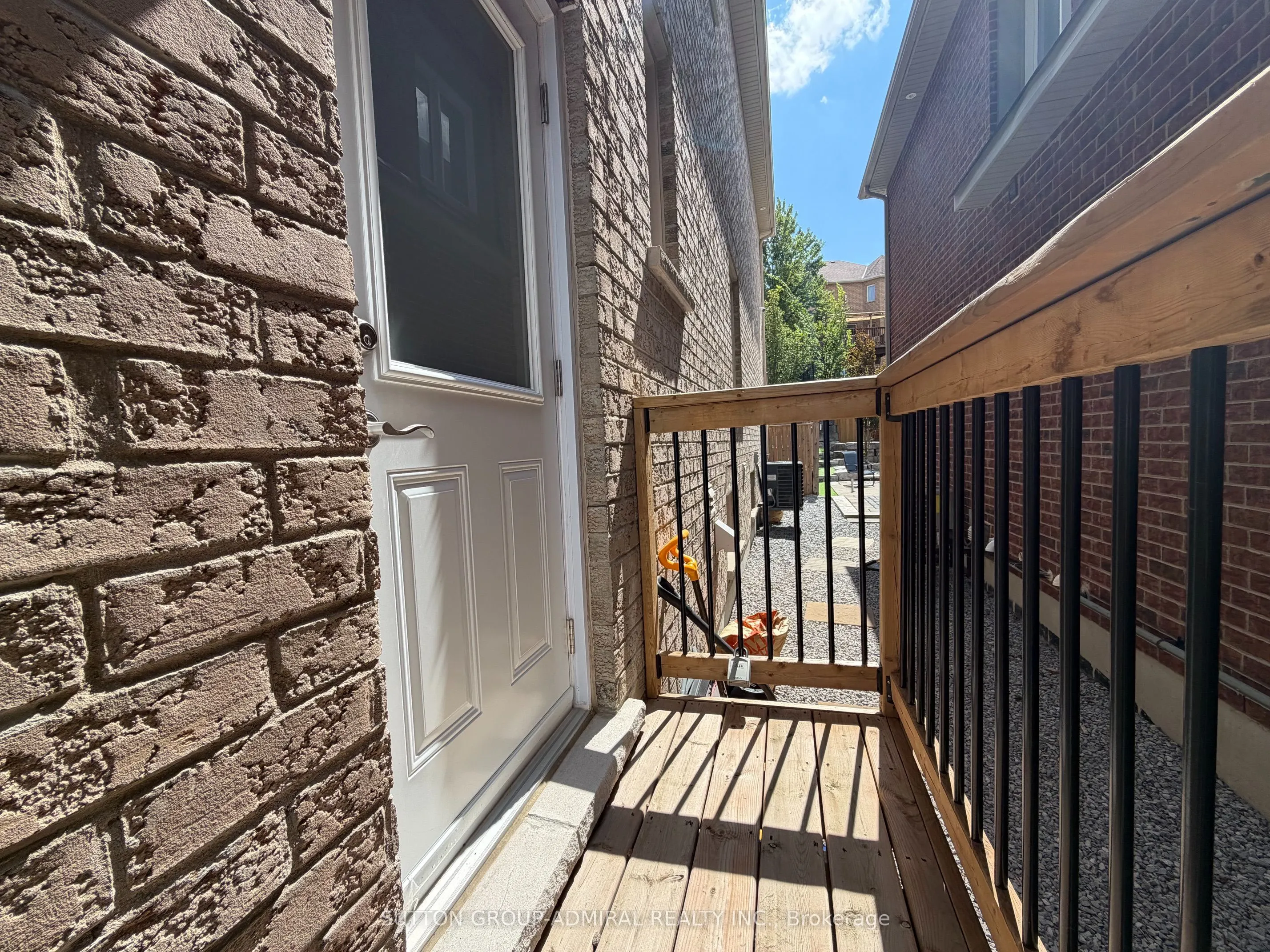 232 Frederick Curran Lane