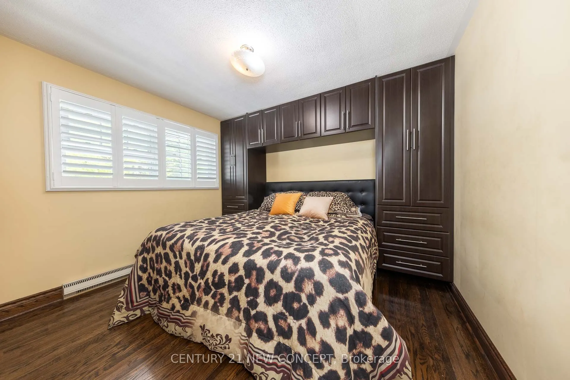 20430 Bathurst Street