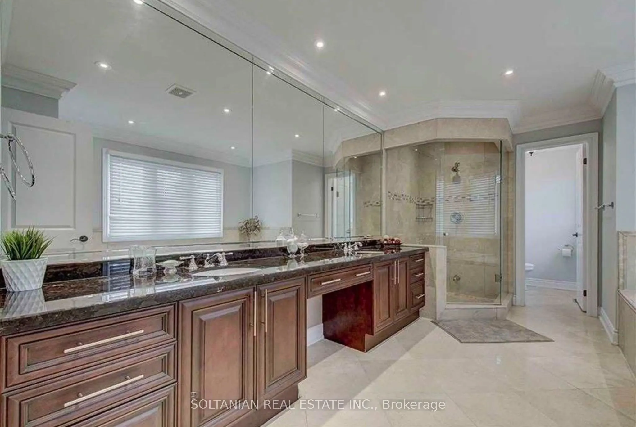 90 Grandview Avenue
