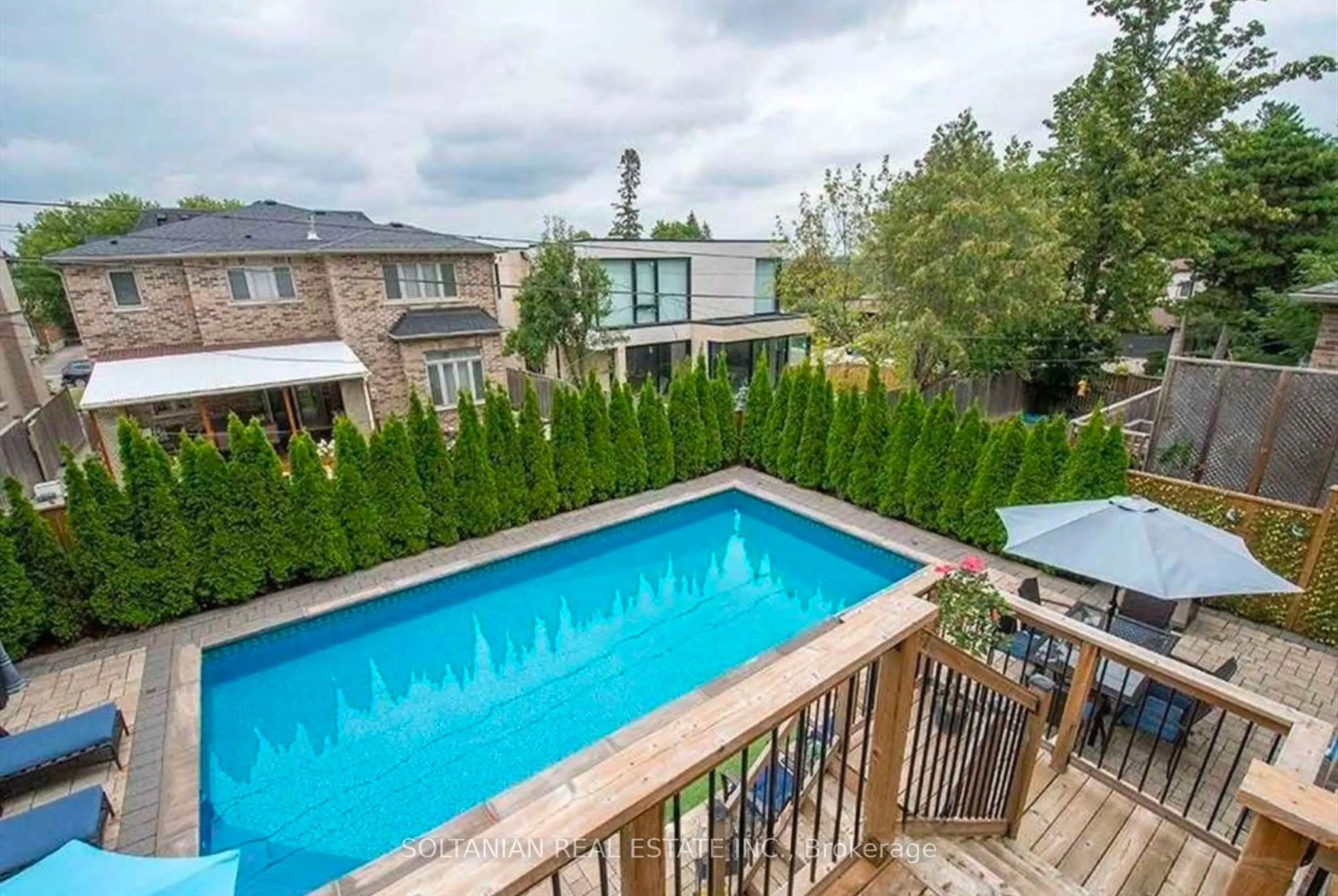 90 Grandview Avenue