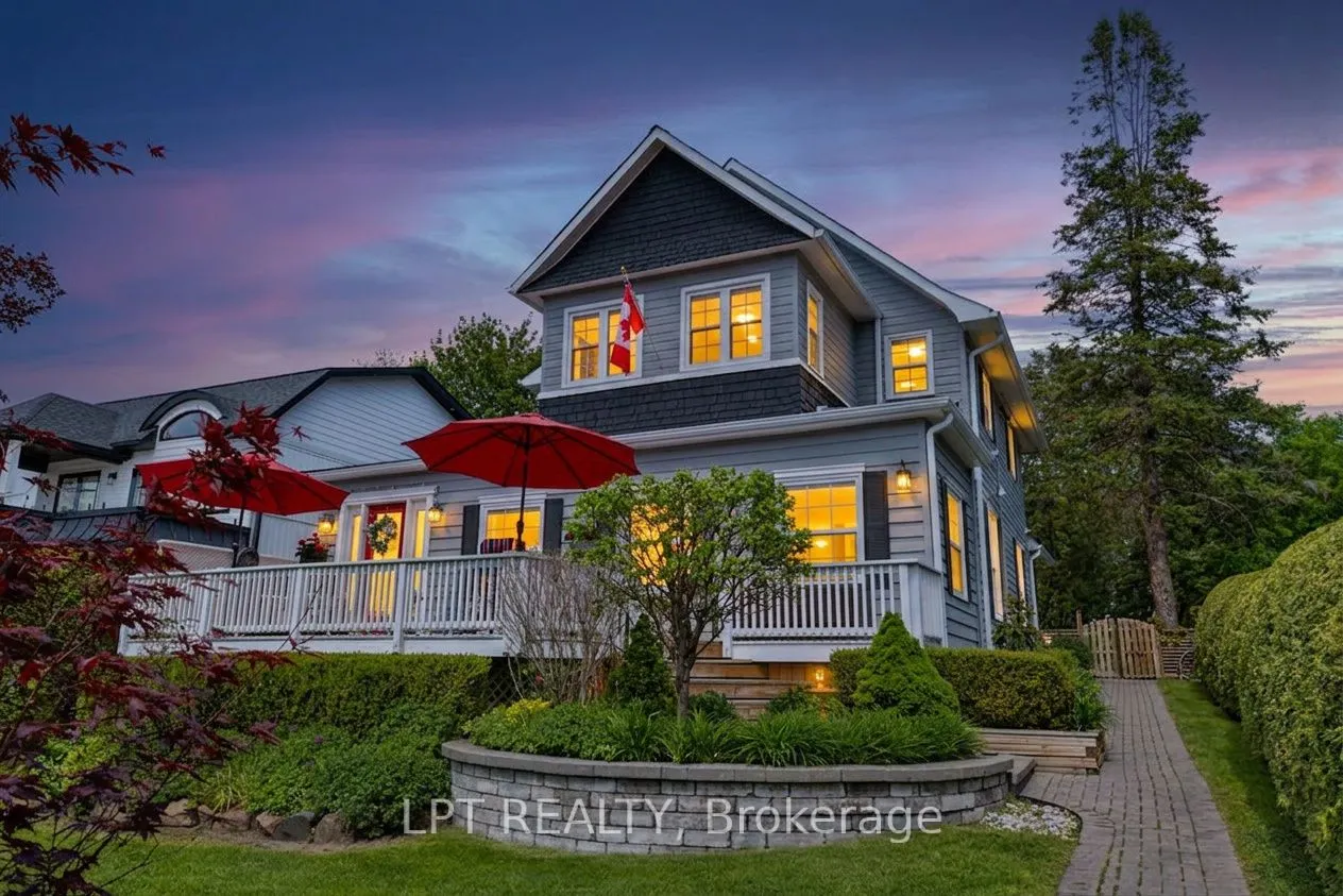 145 Lake Drive N