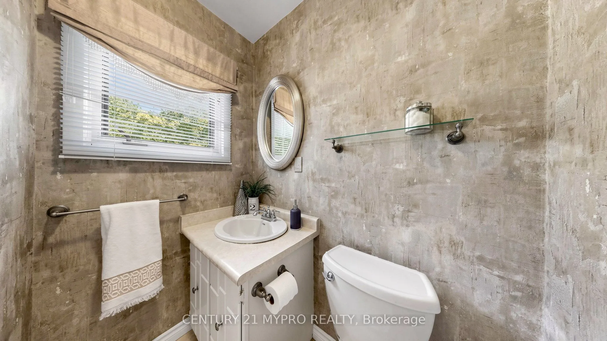 23 Forest Park Crescent
