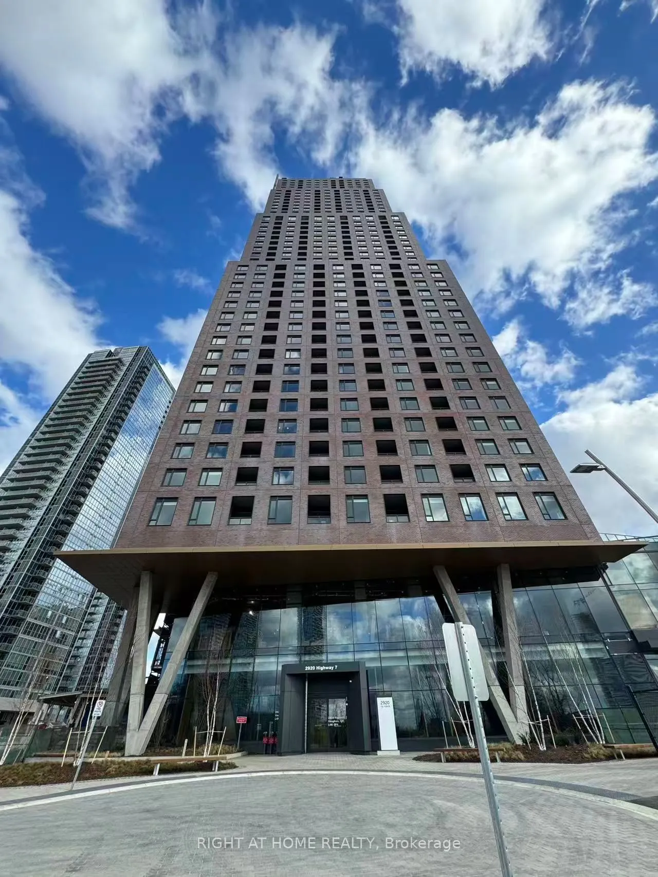 2920 HIGHWAY 7 #1606