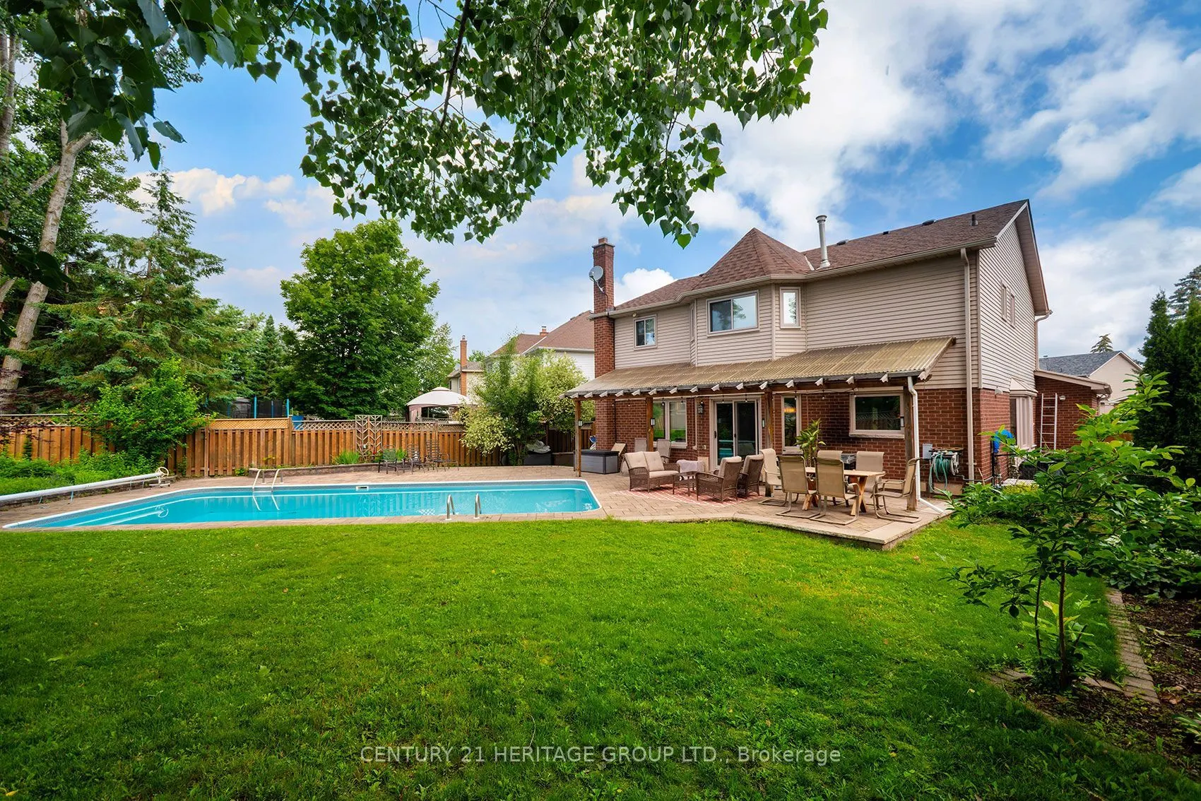 55 Chartwell Crescent