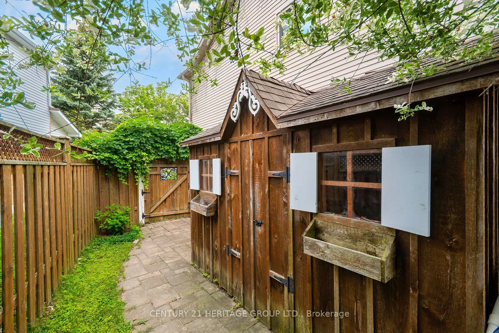 55 Chartwell Crescent