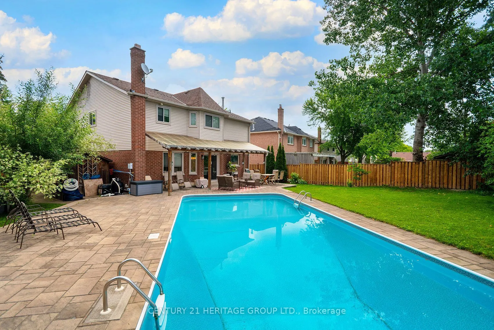55 Chartwell Crescent