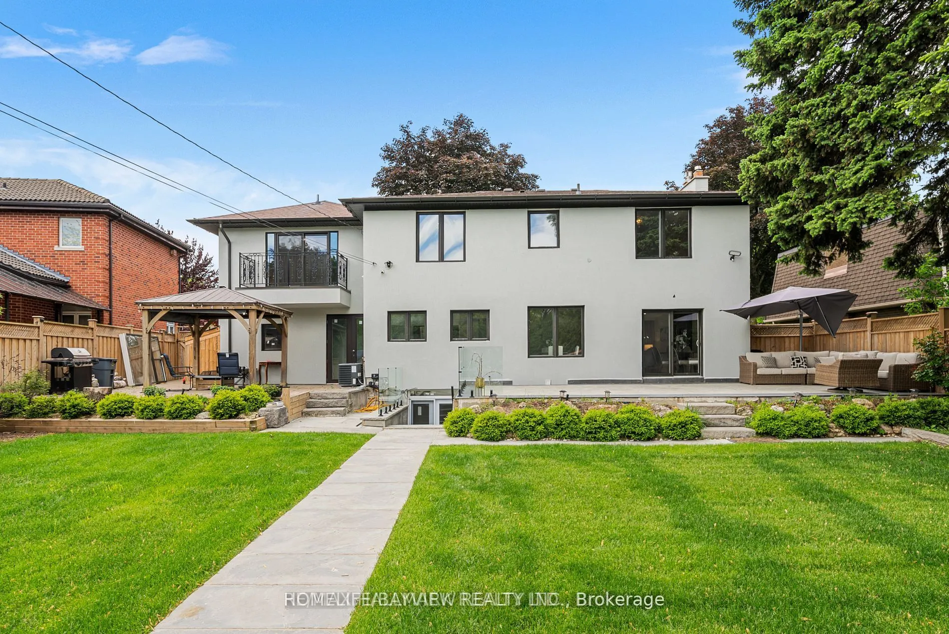 220 Grandview Avenue