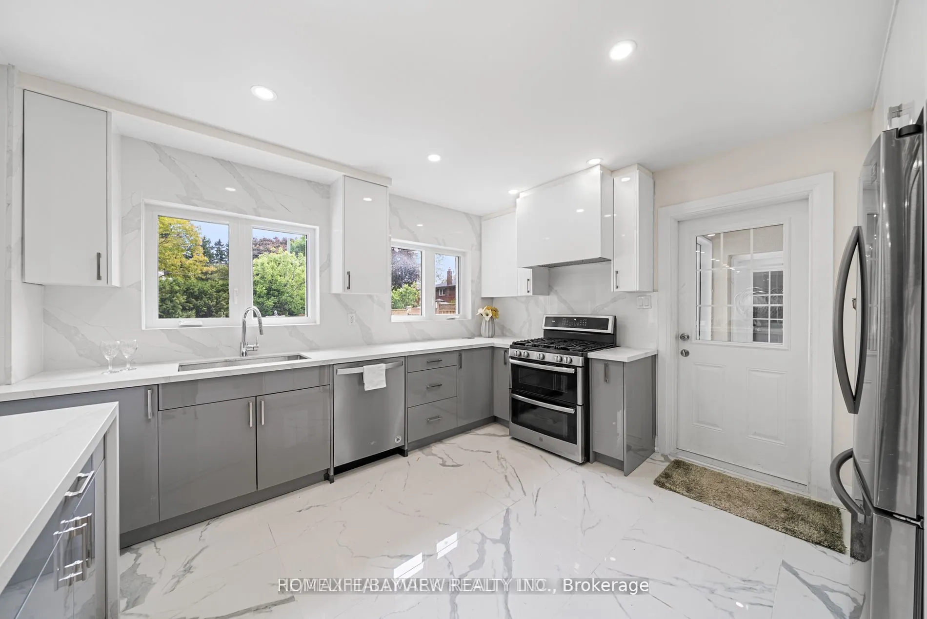 220 Grandview Avenue
