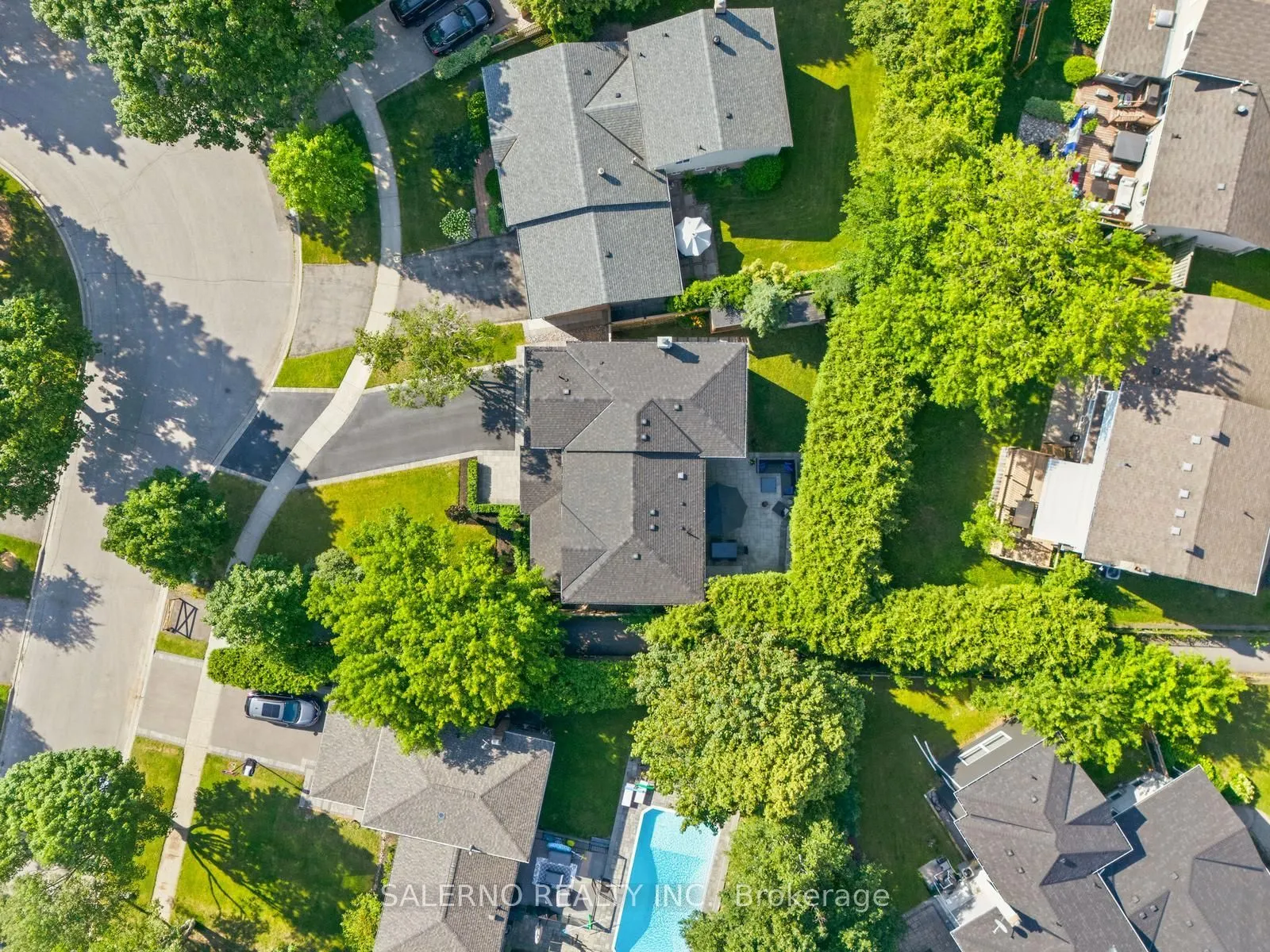 35 Sir Constantine Drive