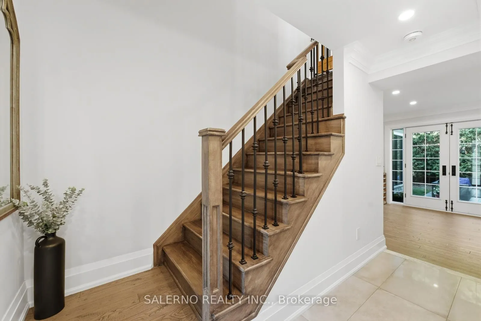 35 Sir Constantine Drive