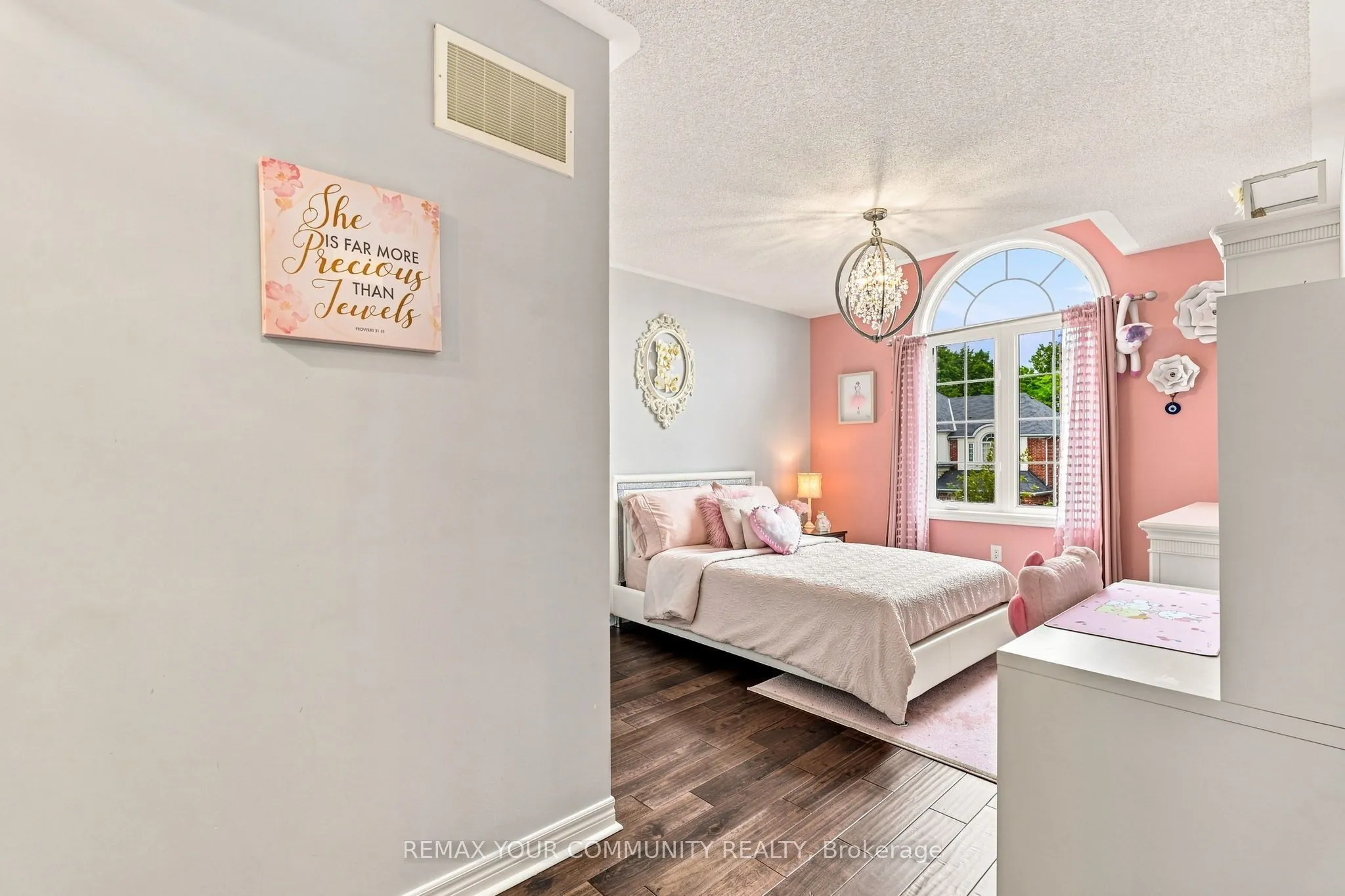 176 Tigertail Crescent
