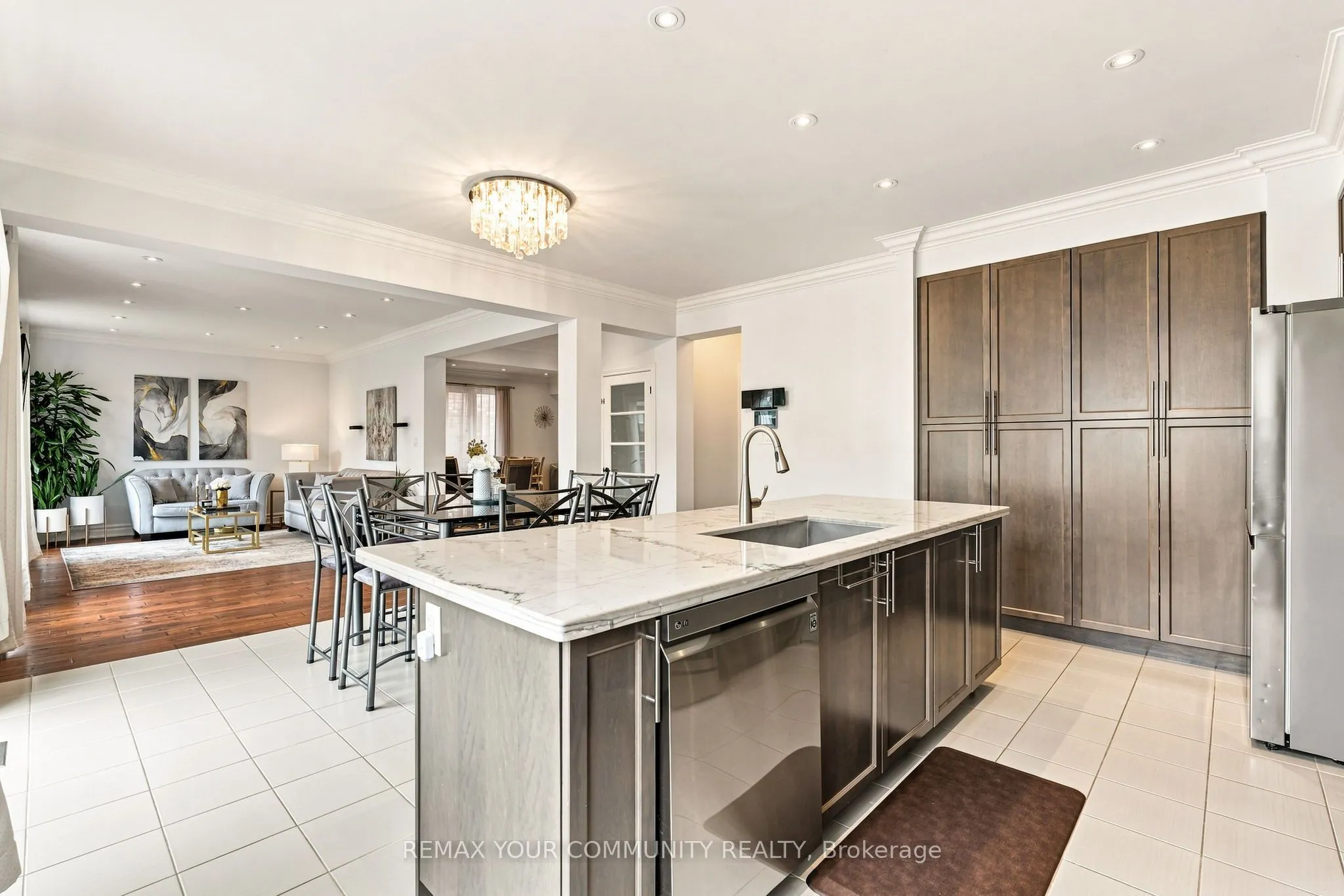 176 Tigertail Crescent