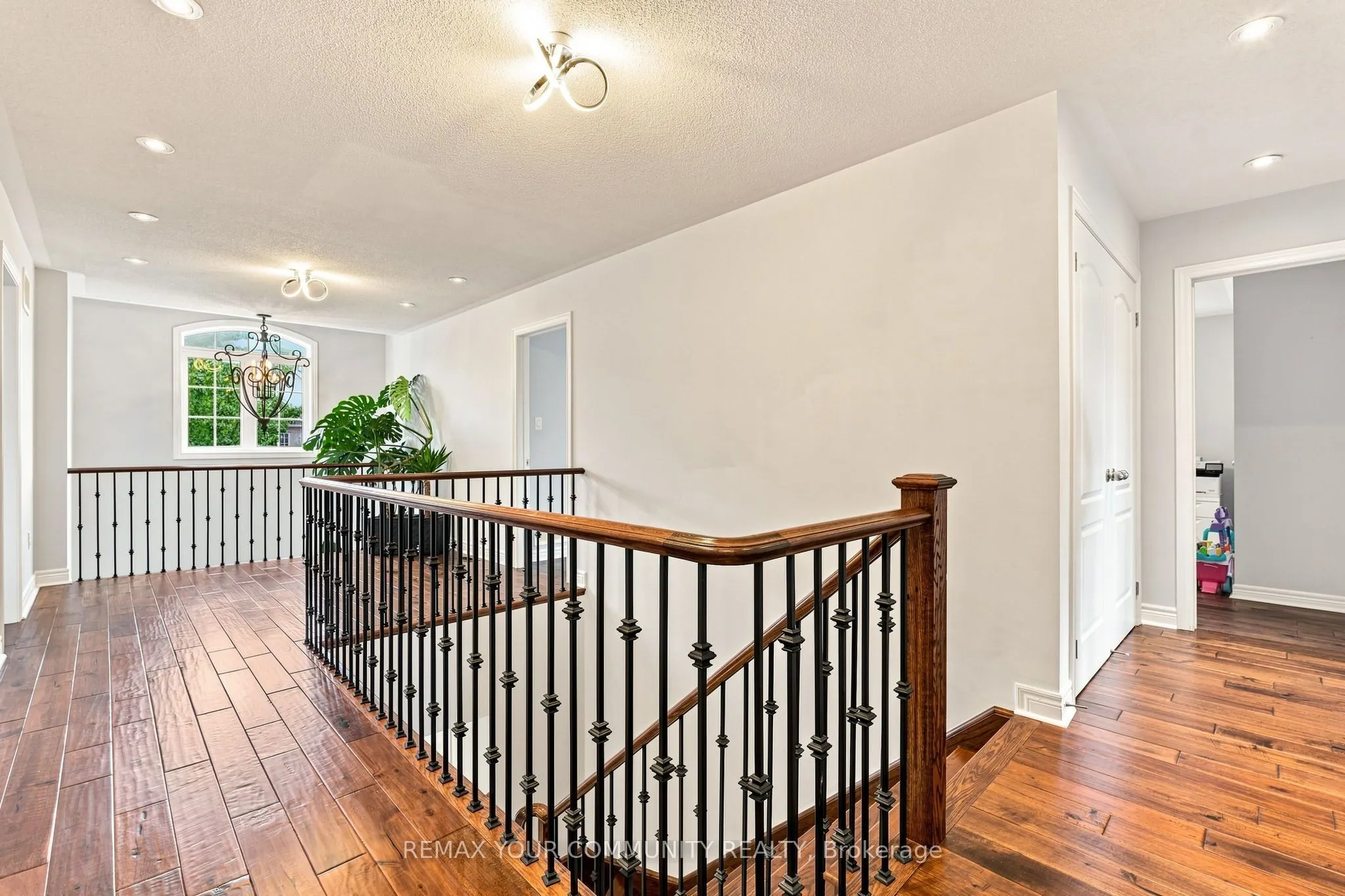 176 Tigertail Crescent