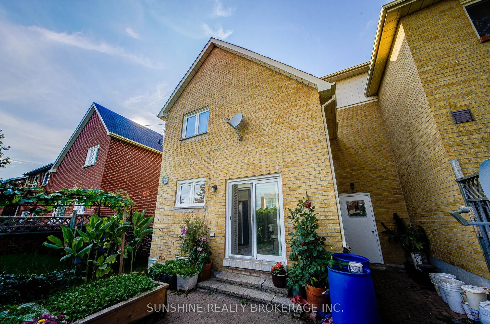 25 Rachel Crescent