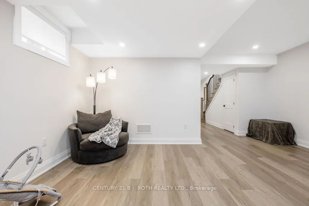 34 Kiernan Crescent N