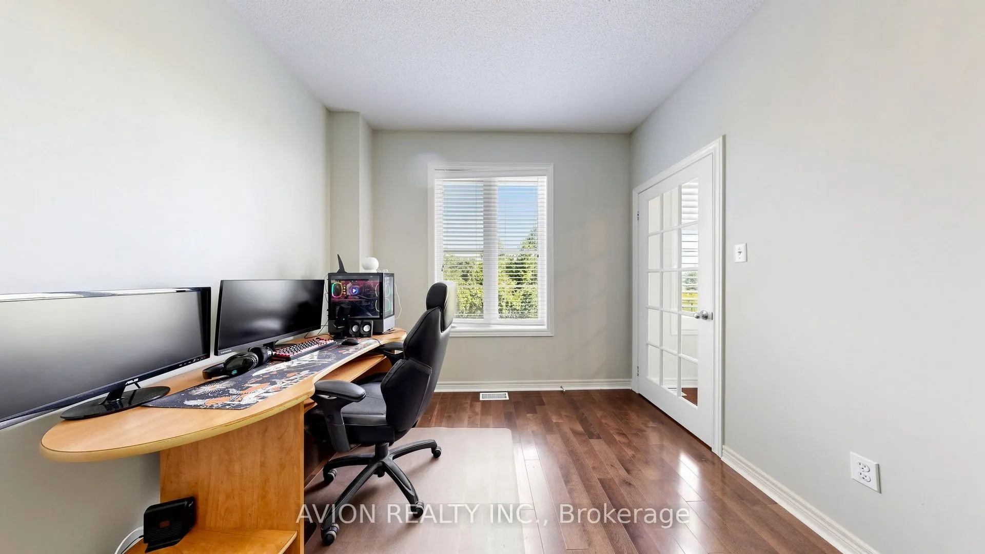 107 Alexander Lawrie Avenue