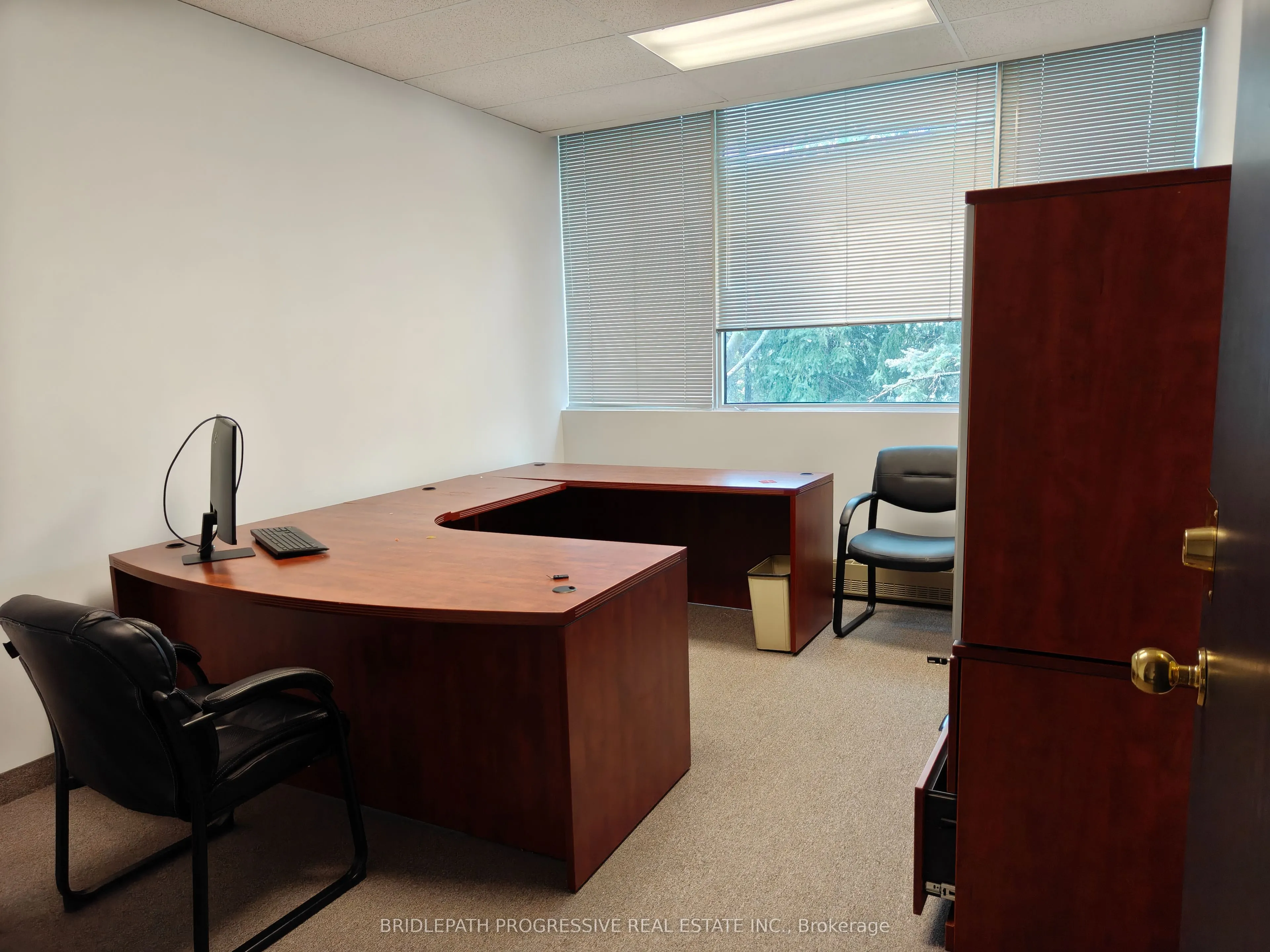 8901 Woodbine Avenue #219