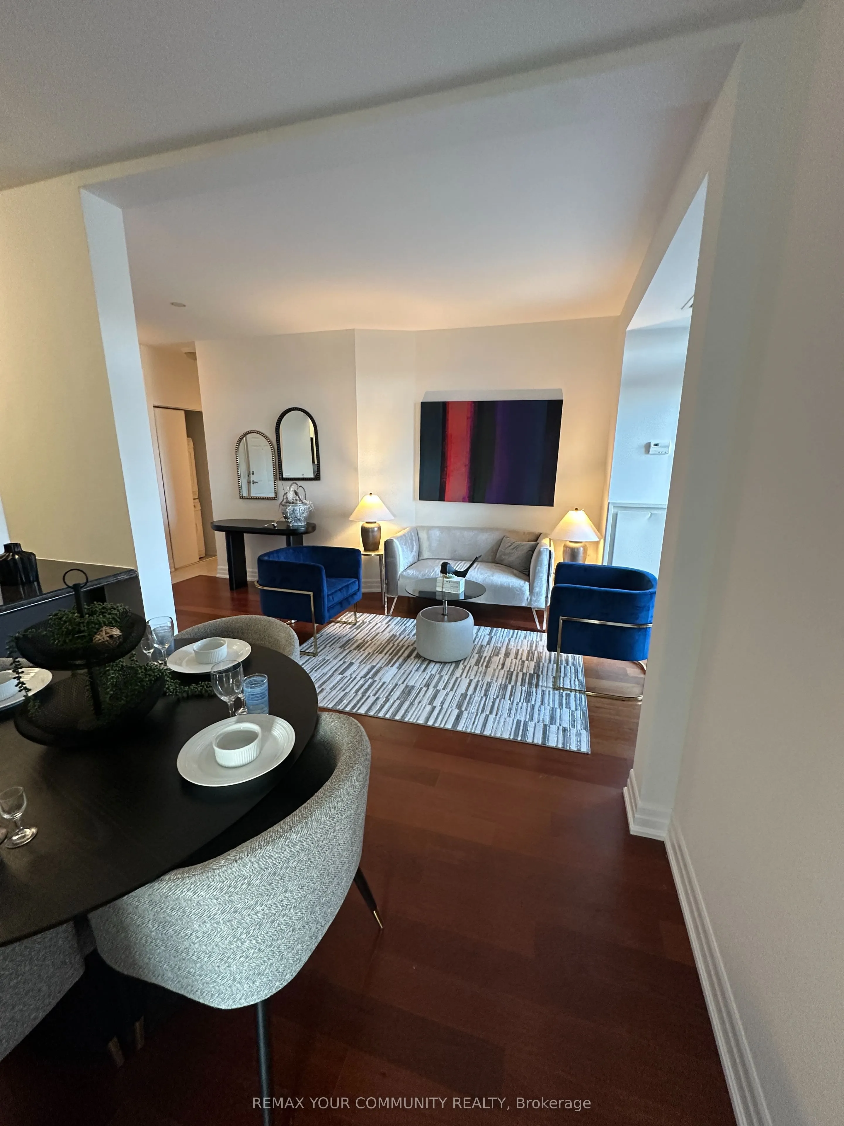 15450 Yonge Street #205