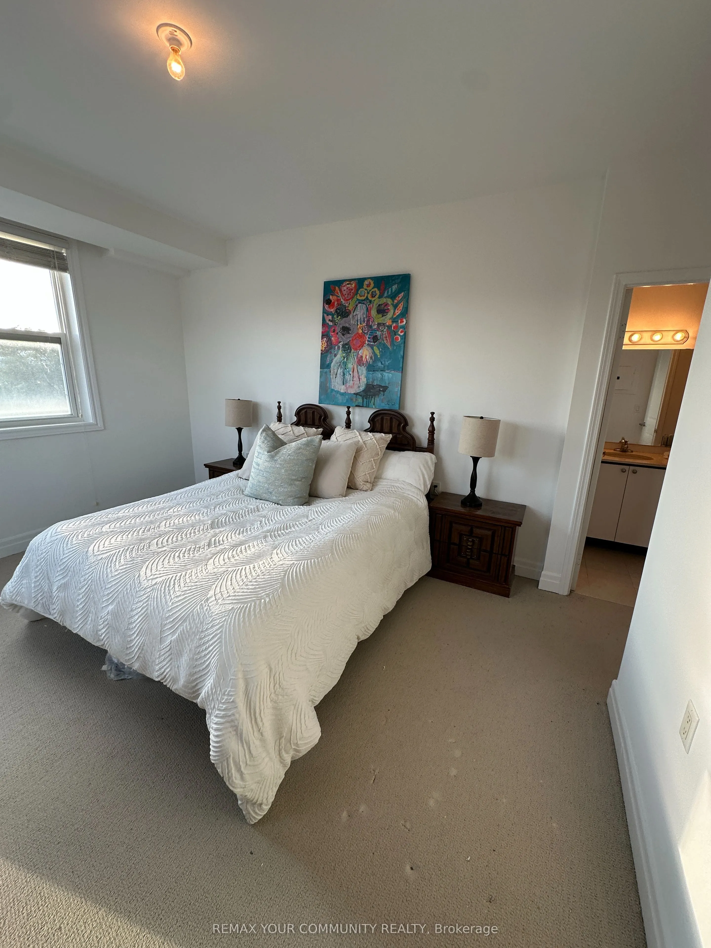 15450 Yonge Street #205