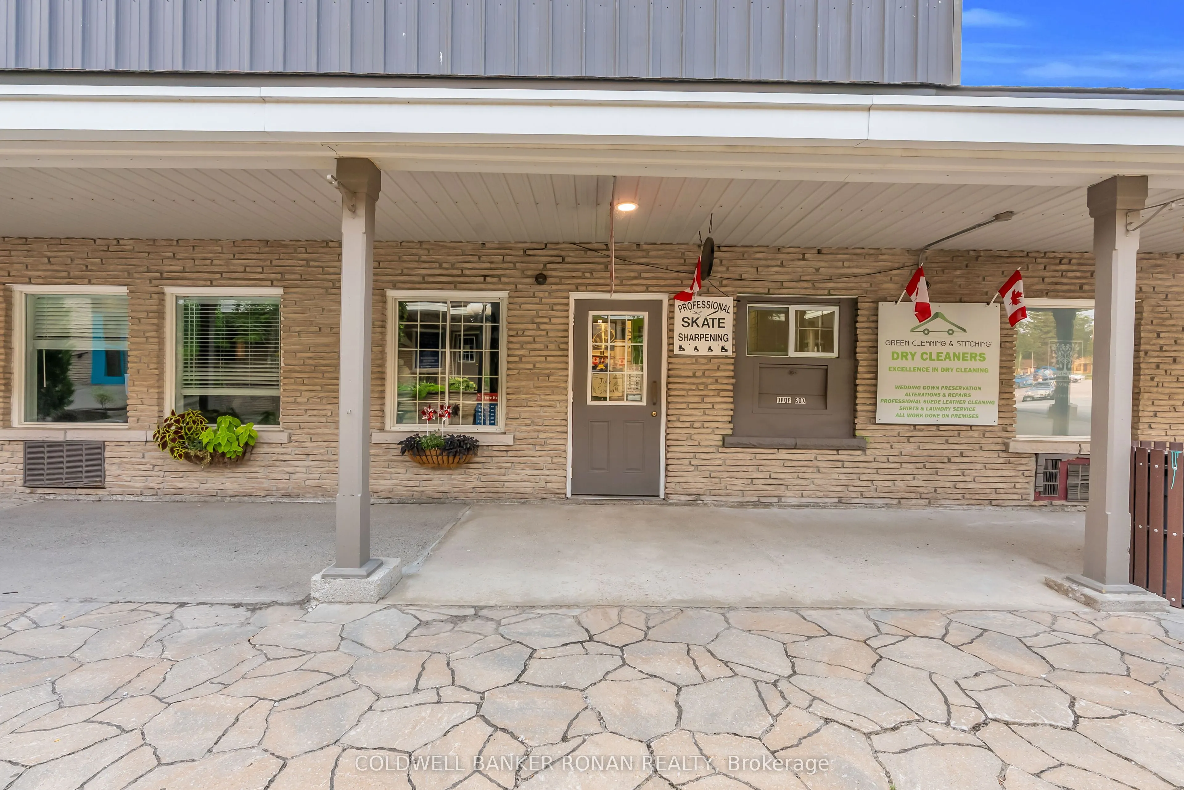 17250 Highway 27 #8