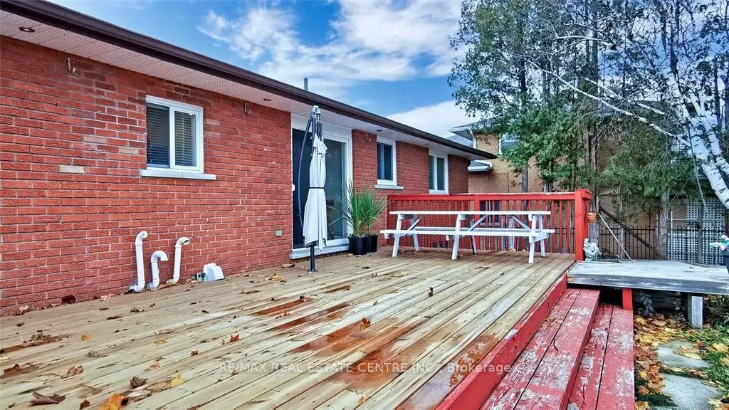 259 Simcoe Road