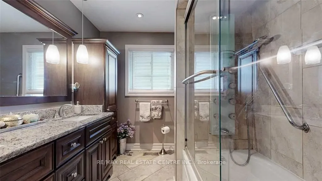 259 Simcoe Road