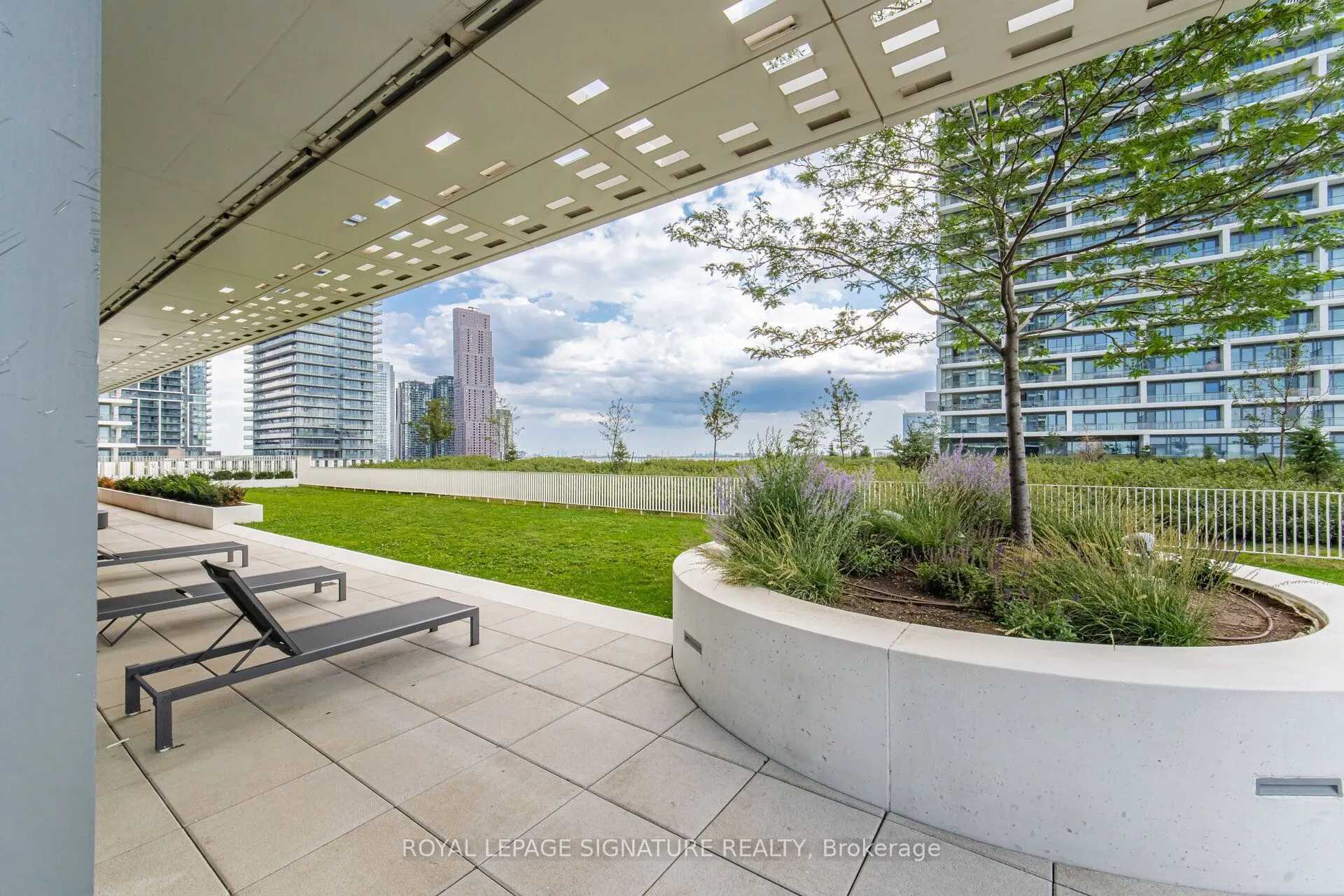898 Portage Parkway #5301