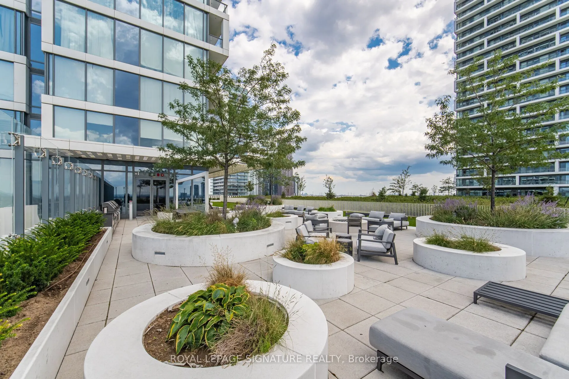 898 Portage Parkway #5301