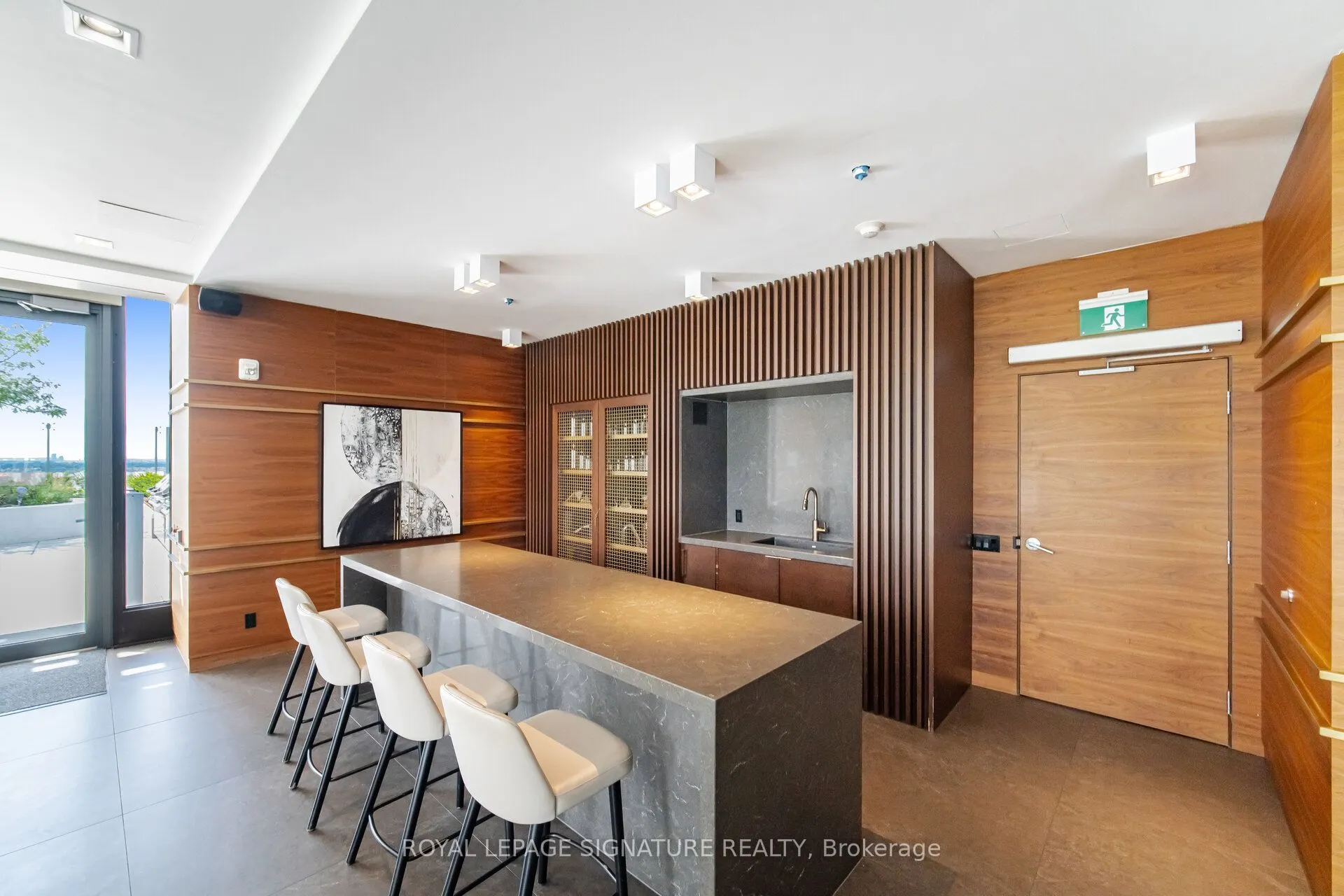 898 Portage Parkway #5301