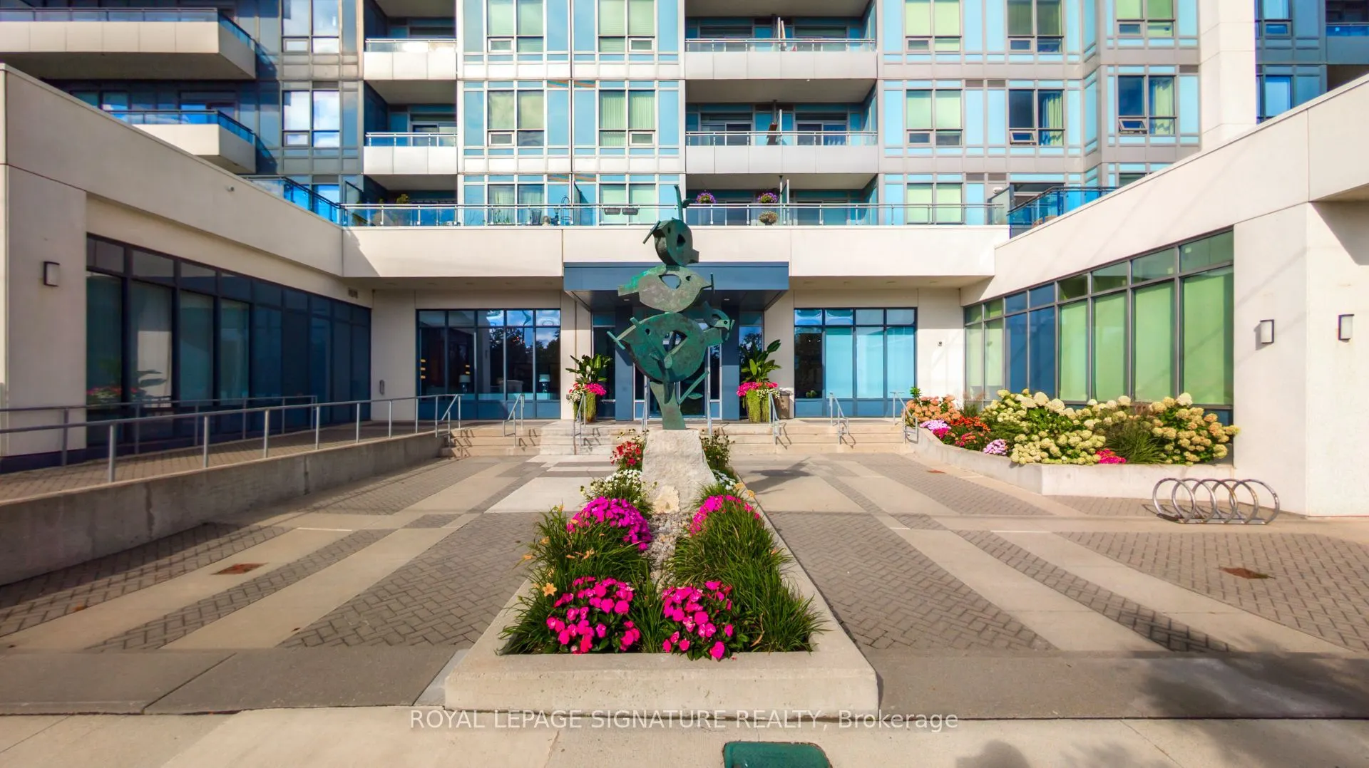 7900 Bathurst Street #518